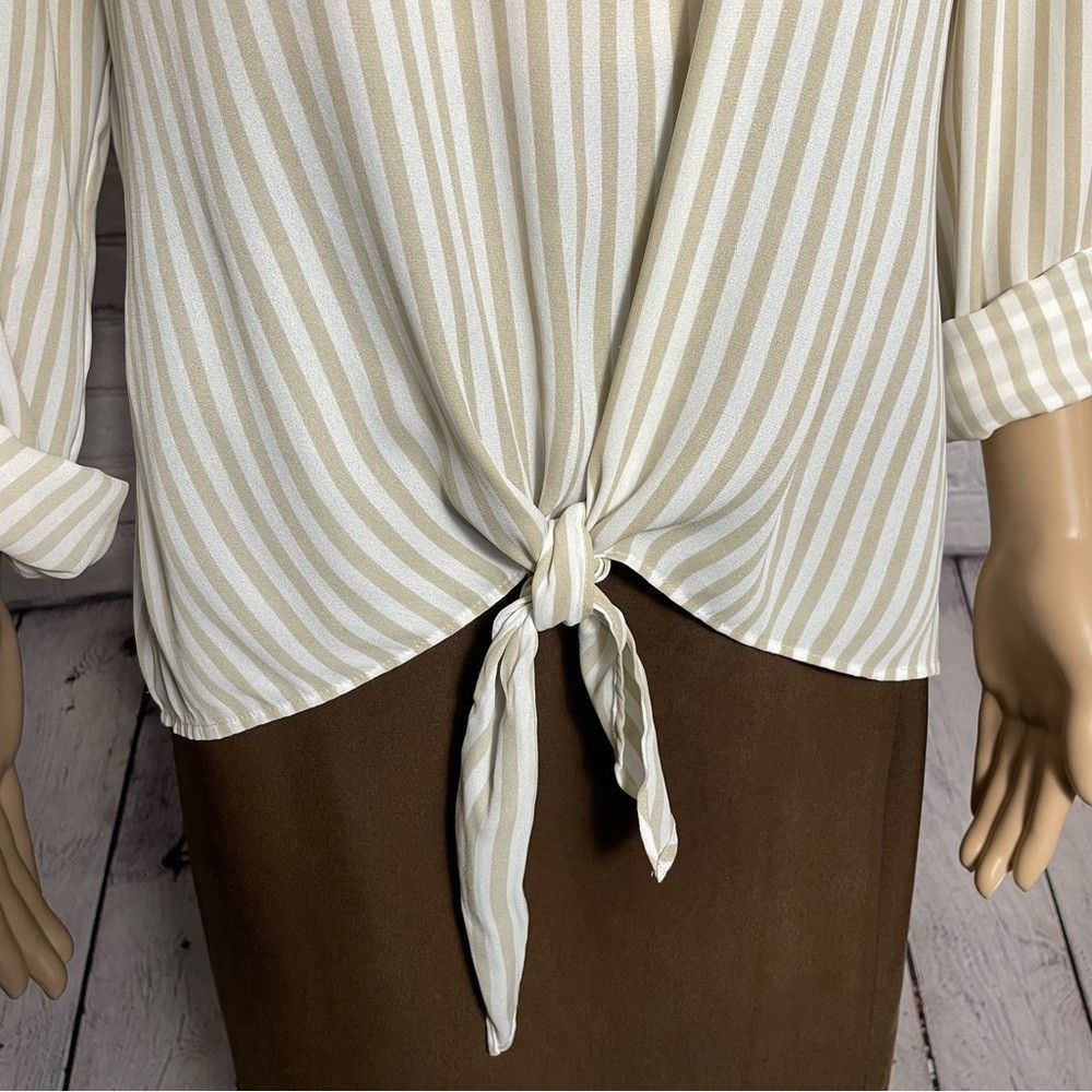 Chicos Chico's Striped Long Sleeve Front Tie Blouse Size 2 US L Size L / US 10 / IT 46 - 3 Thumbnail