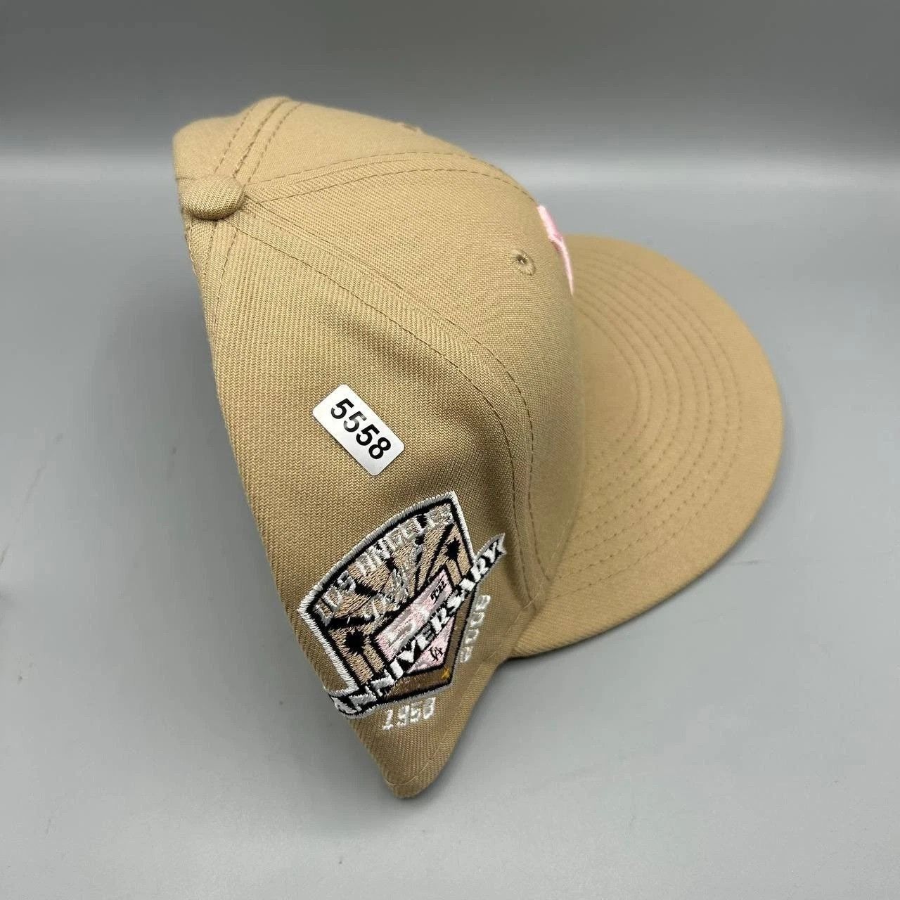 New Era Los Angeles LA Angels Hat Men 7 1/4 Beige Pink MLB Fitted Size ONE SIZE - 9 Thumbnail