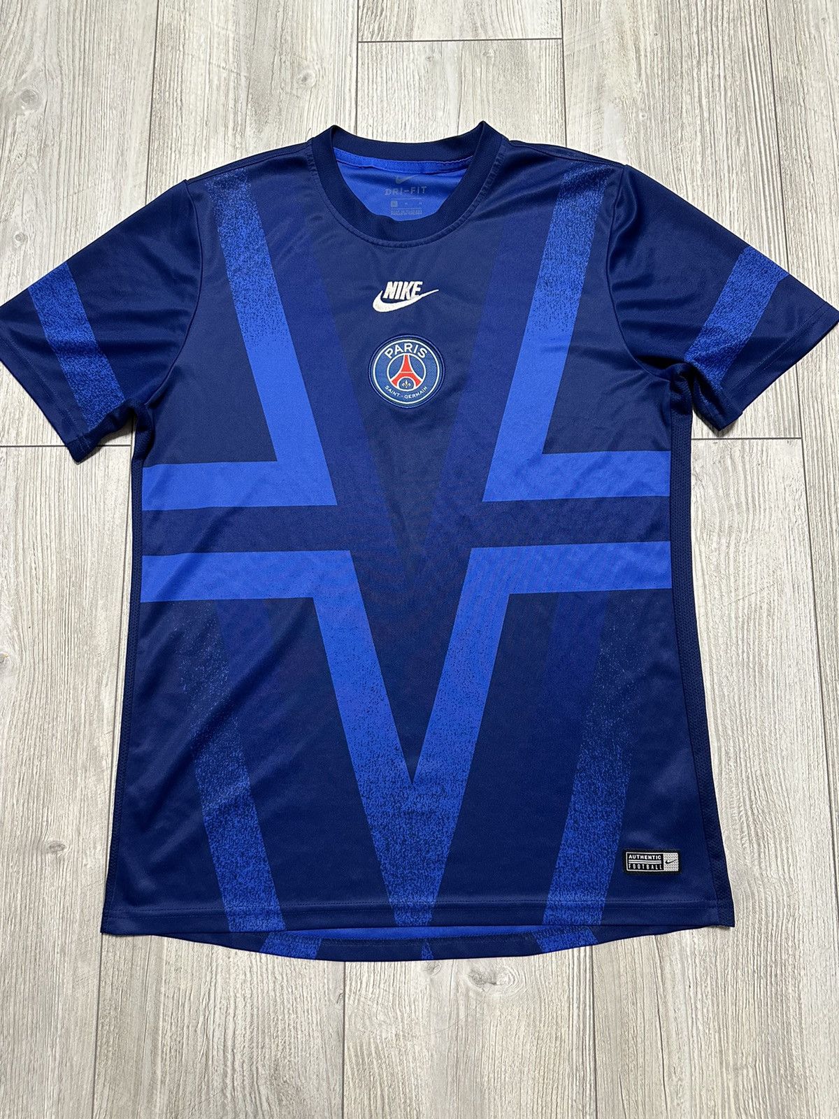 Nike NIKE PARIS SAINT GERMAIN 2019 2020 PRE MATCH TRAINING JERSEY Size US M / EU 48-50 / 2 - 1 Thumbnail
