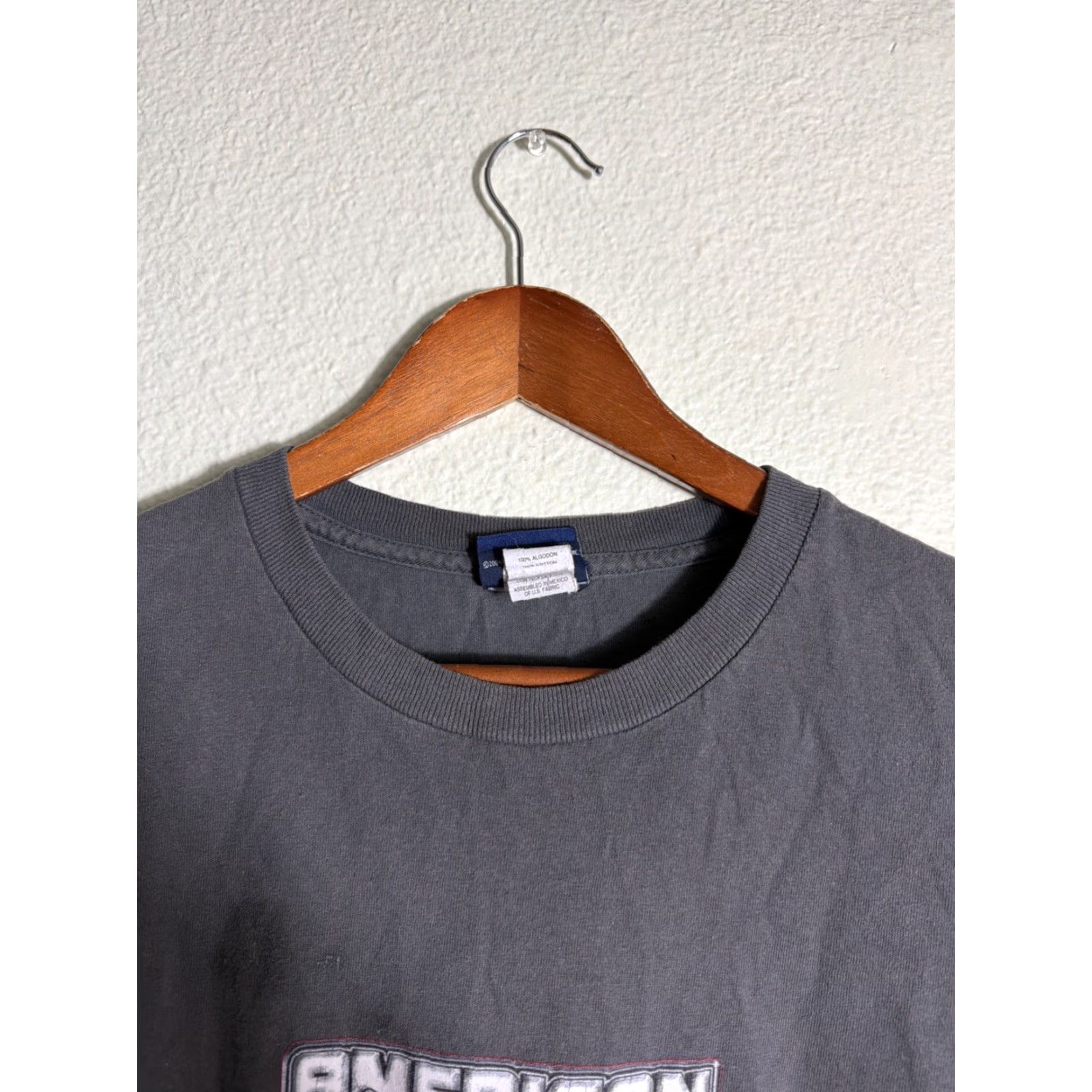 Vintage VINTAGE American Chopper Black Widow Motorcycle Graphic Shirt L Gray Unisex 30” Length 23” Chest Large Stains Size US L / EU 52-54 / 3 - 5 Thumbnail