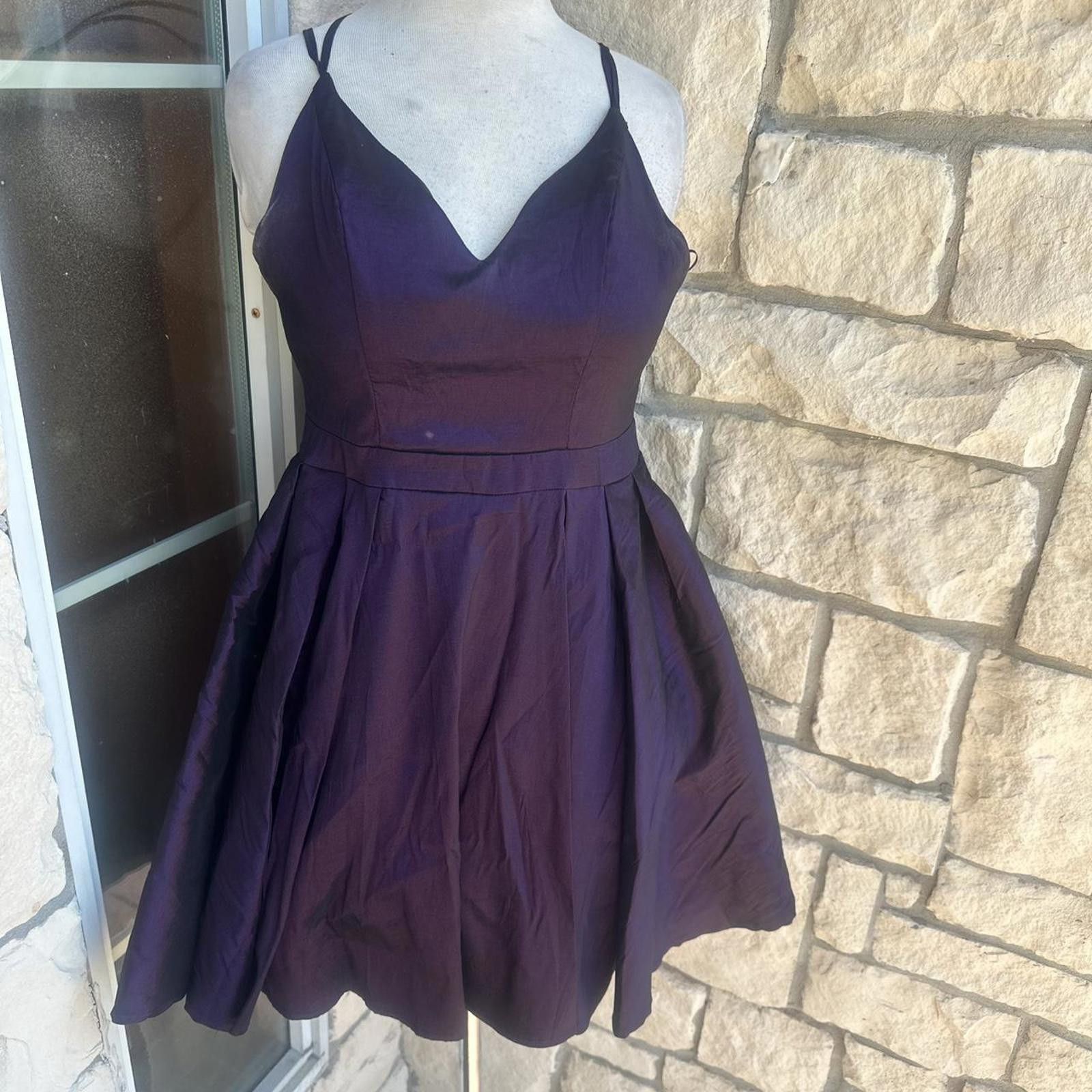 Al Camileon Studio Gorgeous purple dress with a beautiful fit #partydress Size S / US 4 / IT 40 - 1 Thumbnail