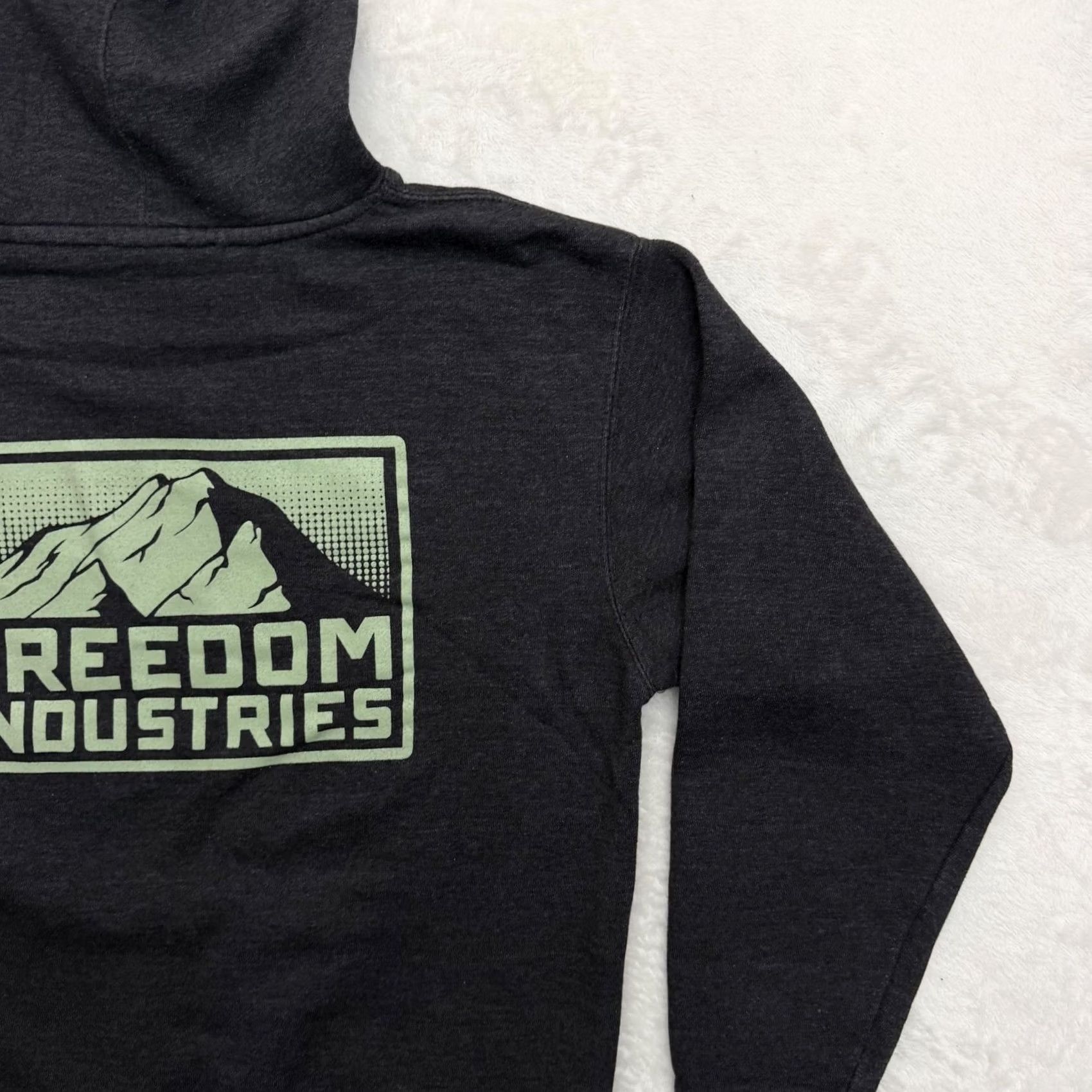 Industrie Freedom Industries Hoodie Mens M Gray Fleece Pullover Graphic Print Hooded Pockets Crew Neck Size US M / EU 48-50 / 2 - 4 Thumbnail