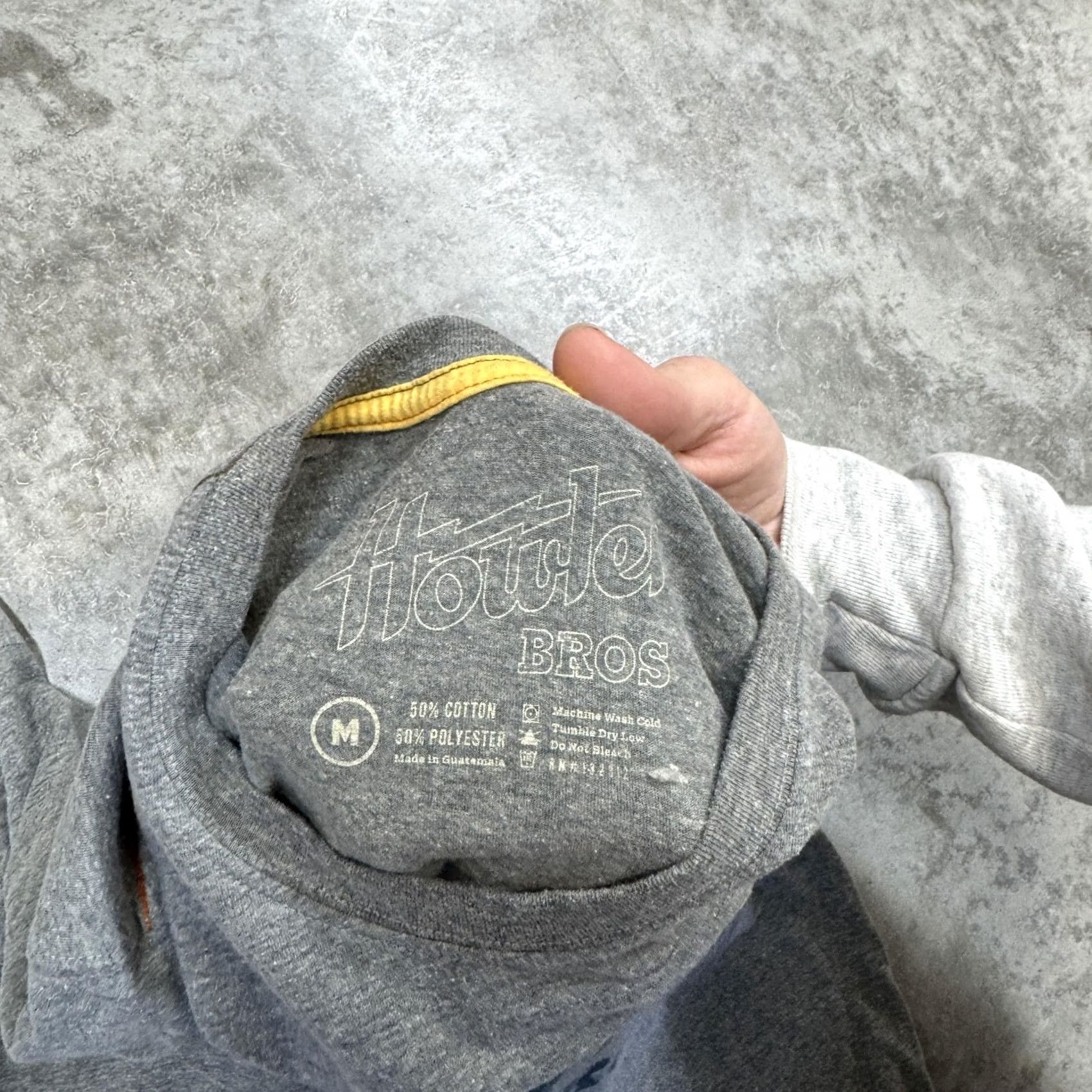 Logo 7 Howler Bros Shirt Mens M Gray Graphic Tee Crewneck Tagless Size US M / EU 48-50 / 2 - 3 Thumbnail