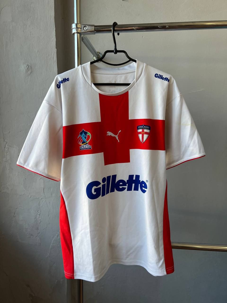Vintage 2008 ENGLAND TEAM RUGBY WORLD CUP PUMA SHIRT JERSEY SIZE L Size US L / EU 52-54 / 3 - 2 Thumbnail