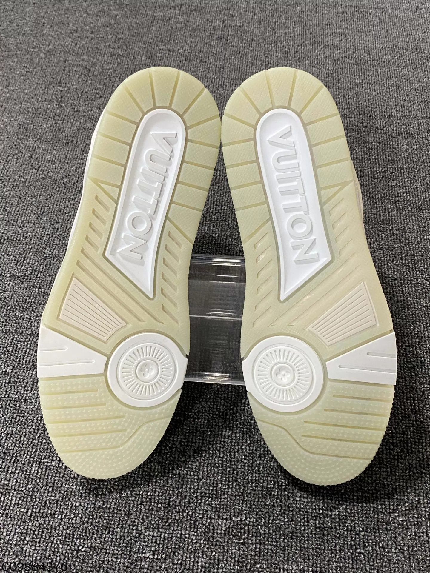Louis Vuitton LV Trainer 41 New Size US 8 / EU 41 - 6 Thumbnail