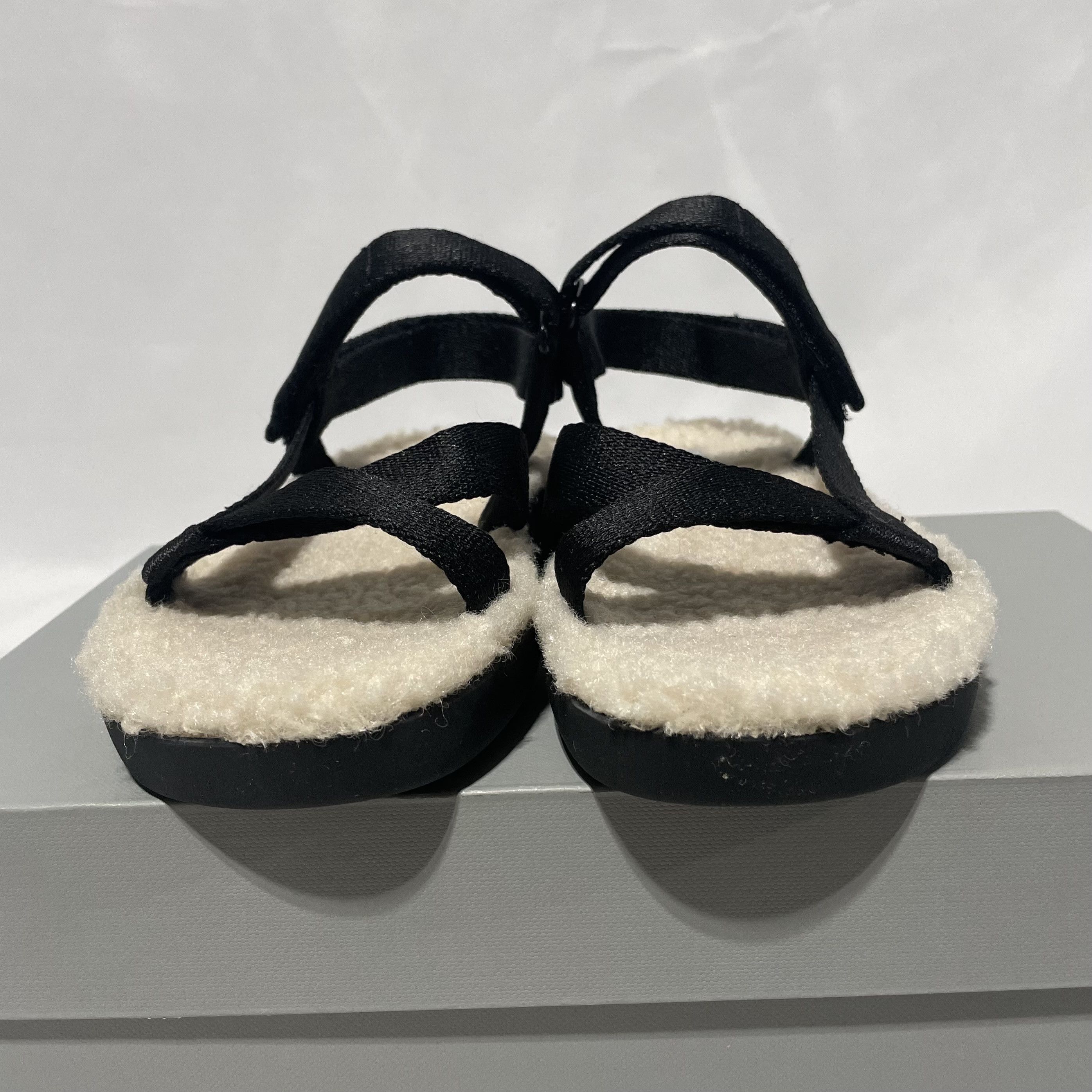Everlane New Everlane The Renew Teddy Fleece Lined Sport Sandals Size US 6 / IT 36 - 6 Thumbnail