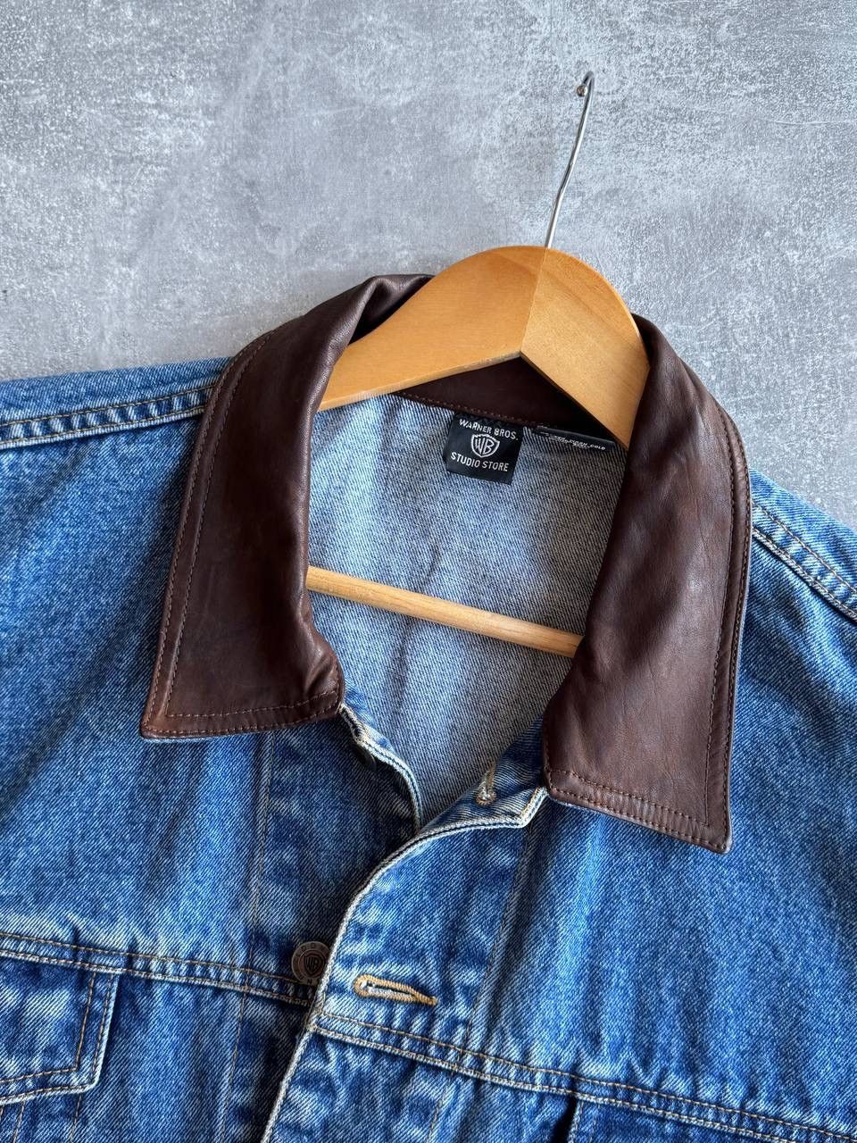 Warner Bros WARNER Bros 1996 TAZ ANGEL denim jacket size XL looney tunes Size US XL / EU 56 / 4 - 11 Thumbnail