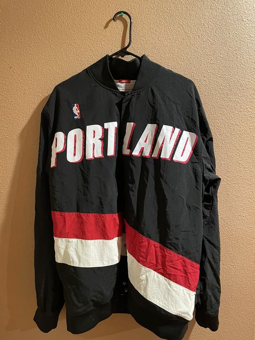 Blazers warm best sale up jacket