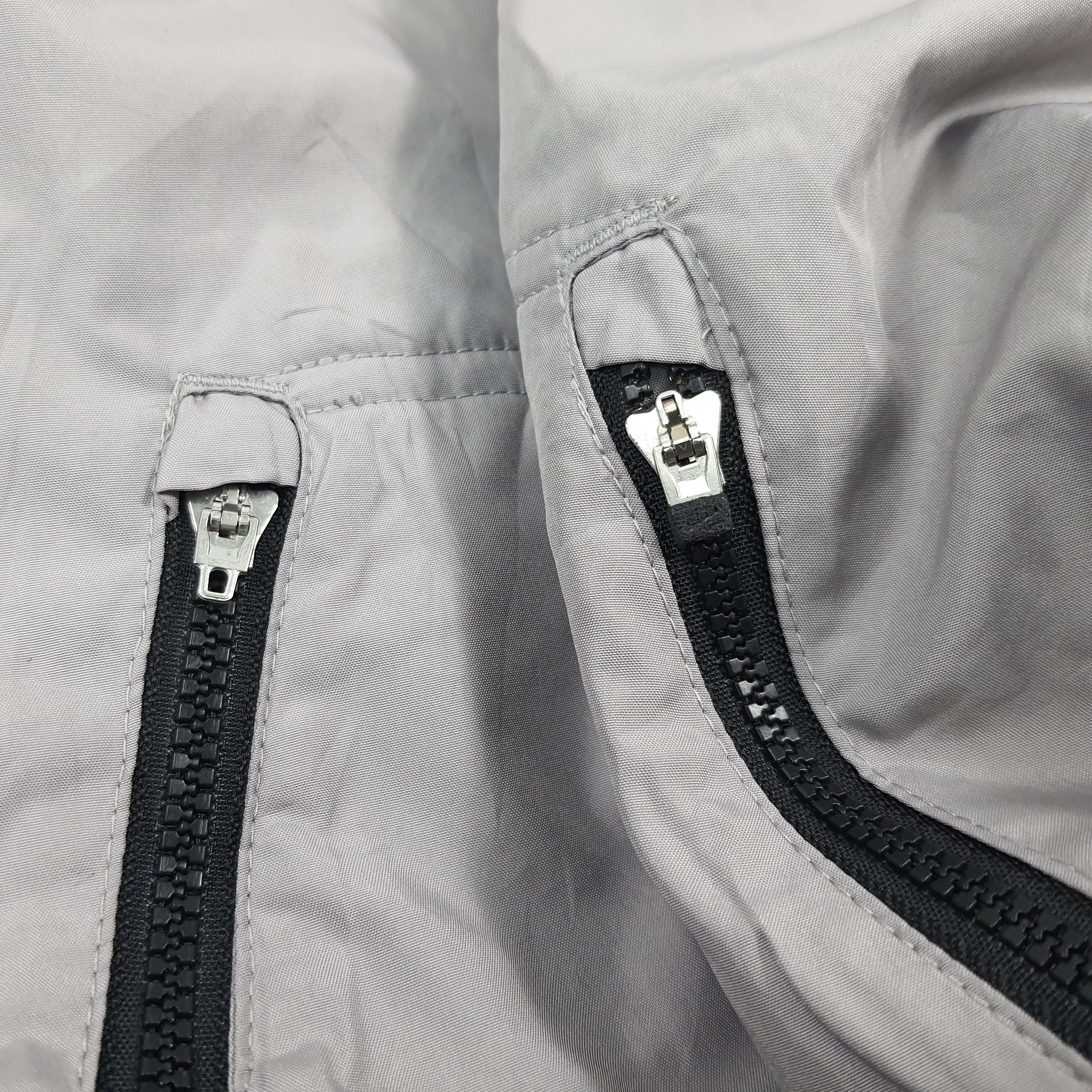 Nike Vintage Nike Training Zipper Outerwear Jacket C309N8 Size US L / EU 52-54 / 3 - 12 Thumbnail