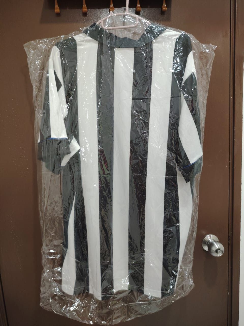 Asics Jersey Newcastle united Size US XL / EU 56 / 4 - 2 Thumbnail