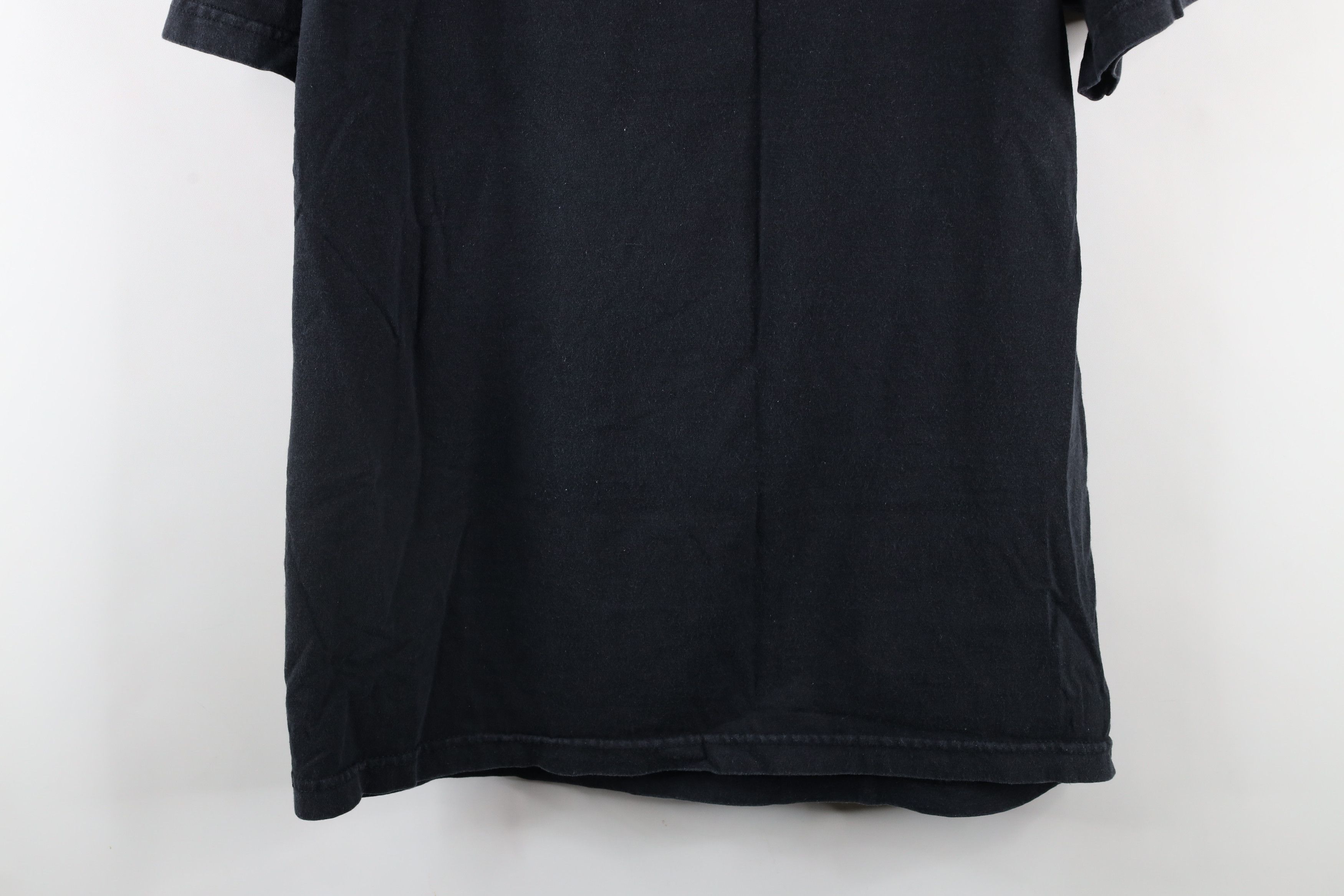 Vintage Vintage Y2K Hemi Heart Tribal Short Sleeve T-Shirt Black Size US L / EU 52-54 / 3 - 10 Thumbnail