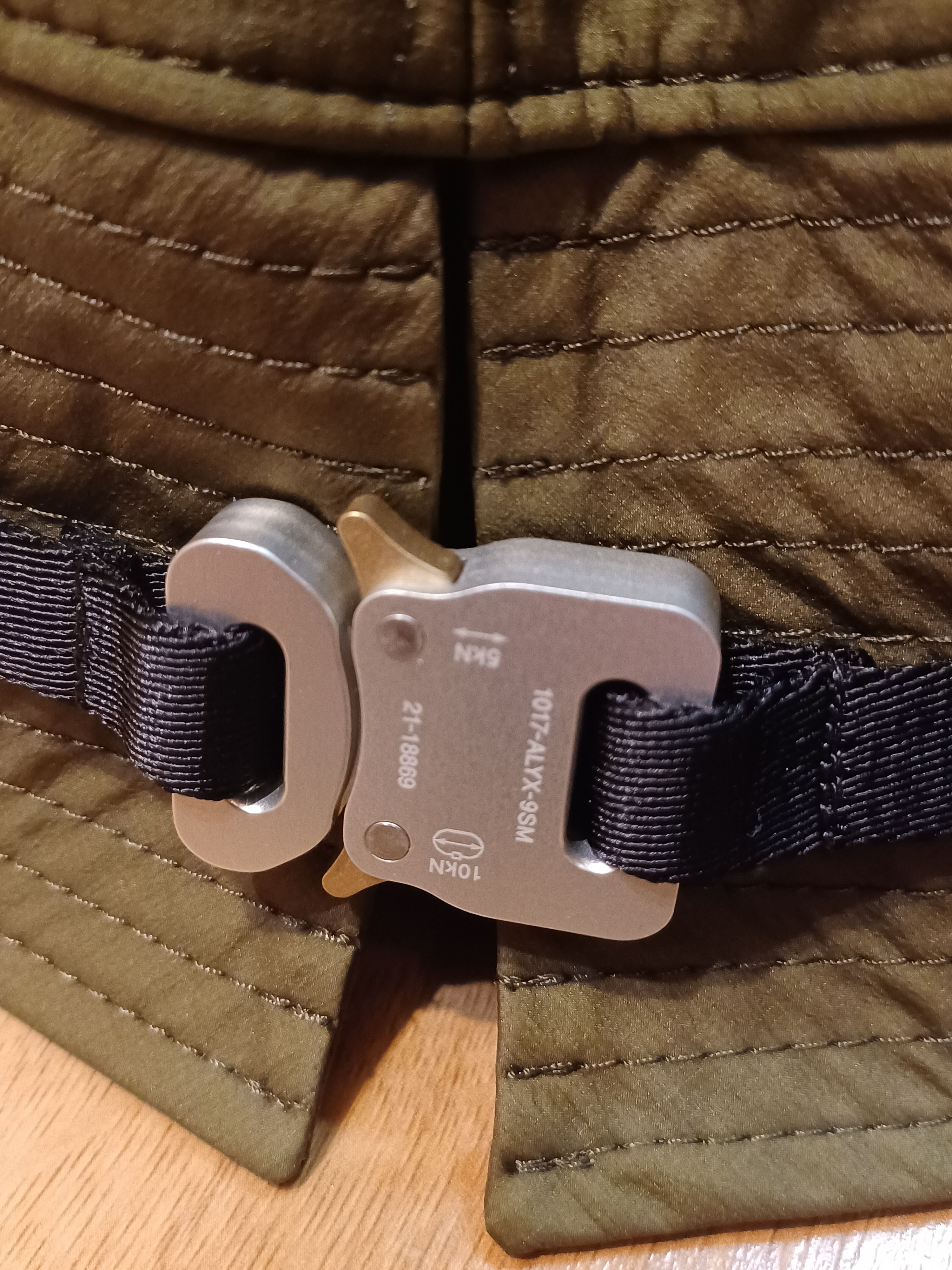 1017 ALYX 9SM × Alyx DSWT 1017 ALYX 9SM Buckle Bucket Hat Cap Military Green Size ONE SIZE - 5 Thumbnail