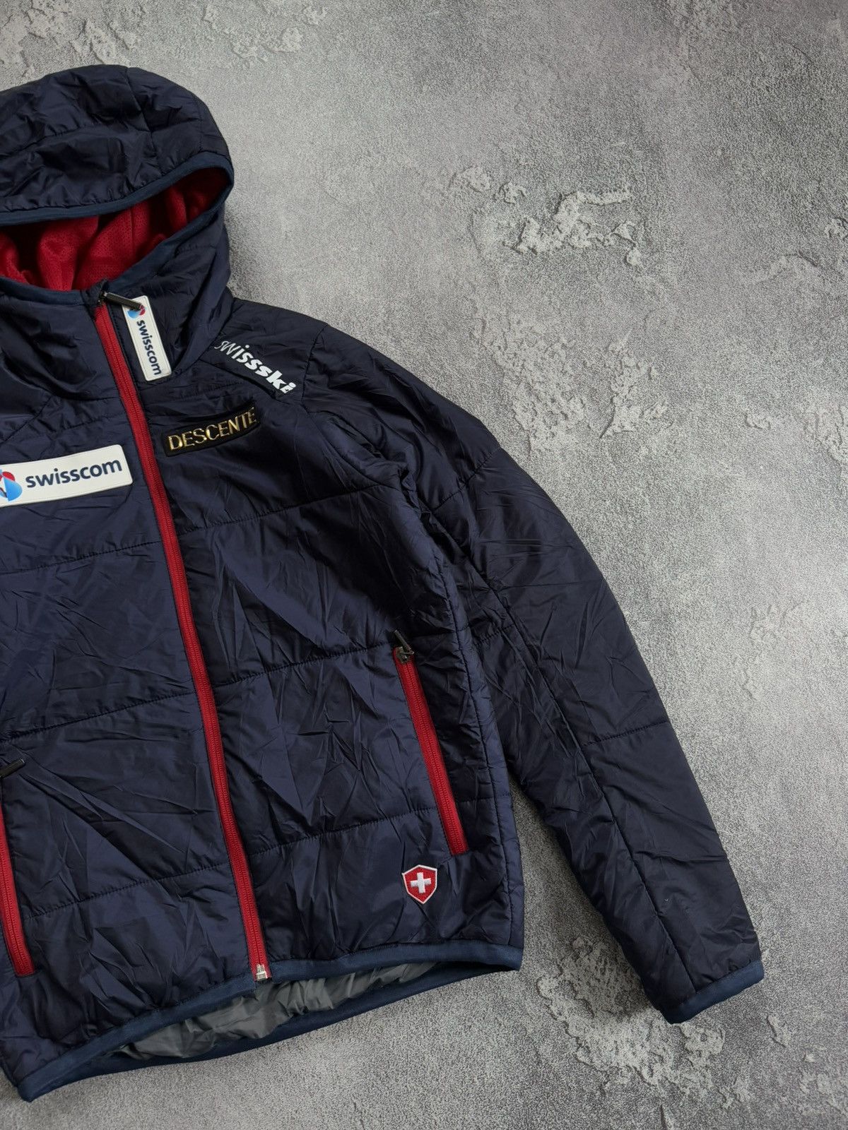 Descente Descente 38/M Wmns Swisscom puffer quilted hooded jacket Size M / US 6-8 / IT 42-44 - 6 Thumbnail