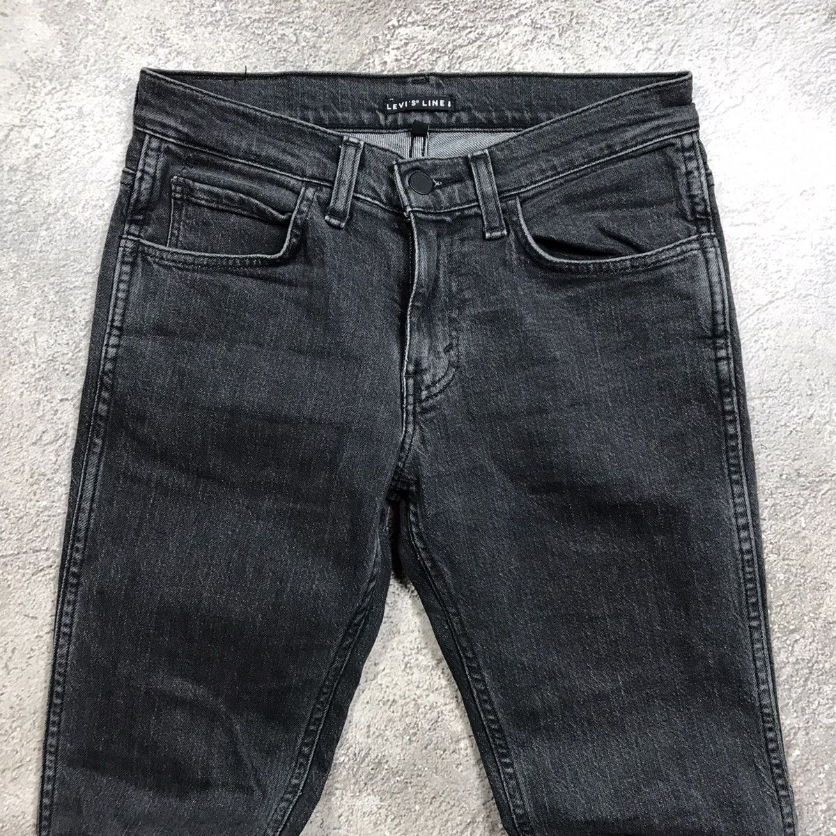 Vintage Vintage 90s Levi's Faded Black Relaxed Fit Jeans Grunge 28 Size US 28 / EU 44 - 5 Thumbnail