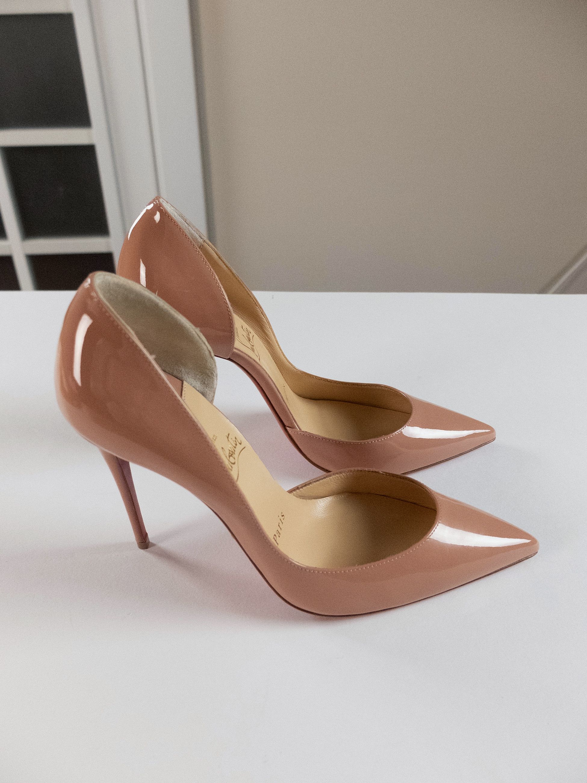 Christian Louboutin CHRISTIAN LOUBOUTIN Iriza nude patent leather pumps 7 Size US 7 / IT 37 - 6 Thumbnail