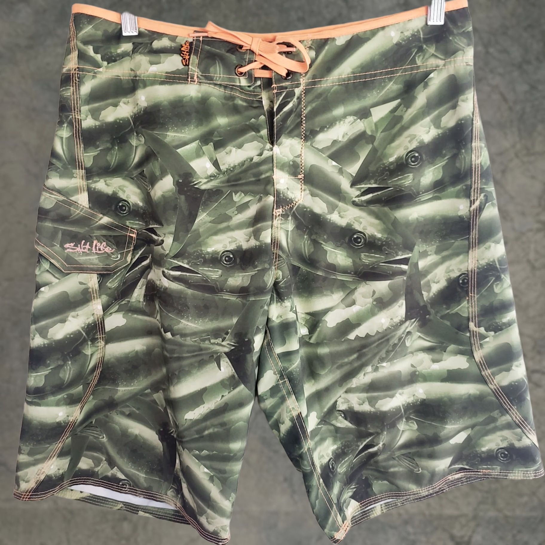 Vintage Salt Life Board Shorts Mens 32 Green Camouflage Vapor Stretch 10” Inseam Salt Life Graphics Classic Logo Swim Bottoms Size US 32 / EU 48 - 1 Thumbnail