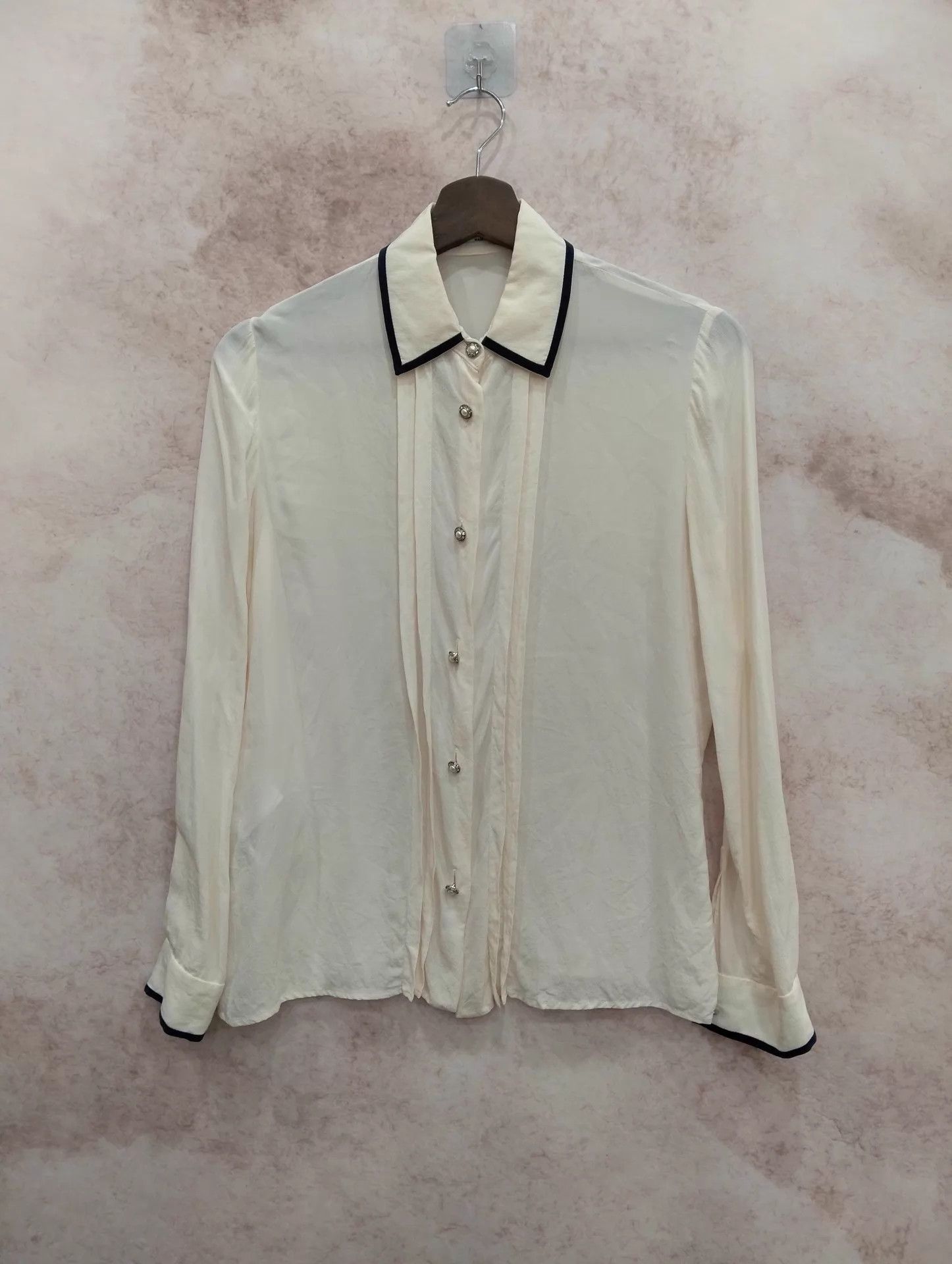 Miu Miu MIU MIU Solid Silk Long Sleeve Shirt Women's Size 38 Size XS / US 0-2 / IT 36-38 - 1 Thumbnail
