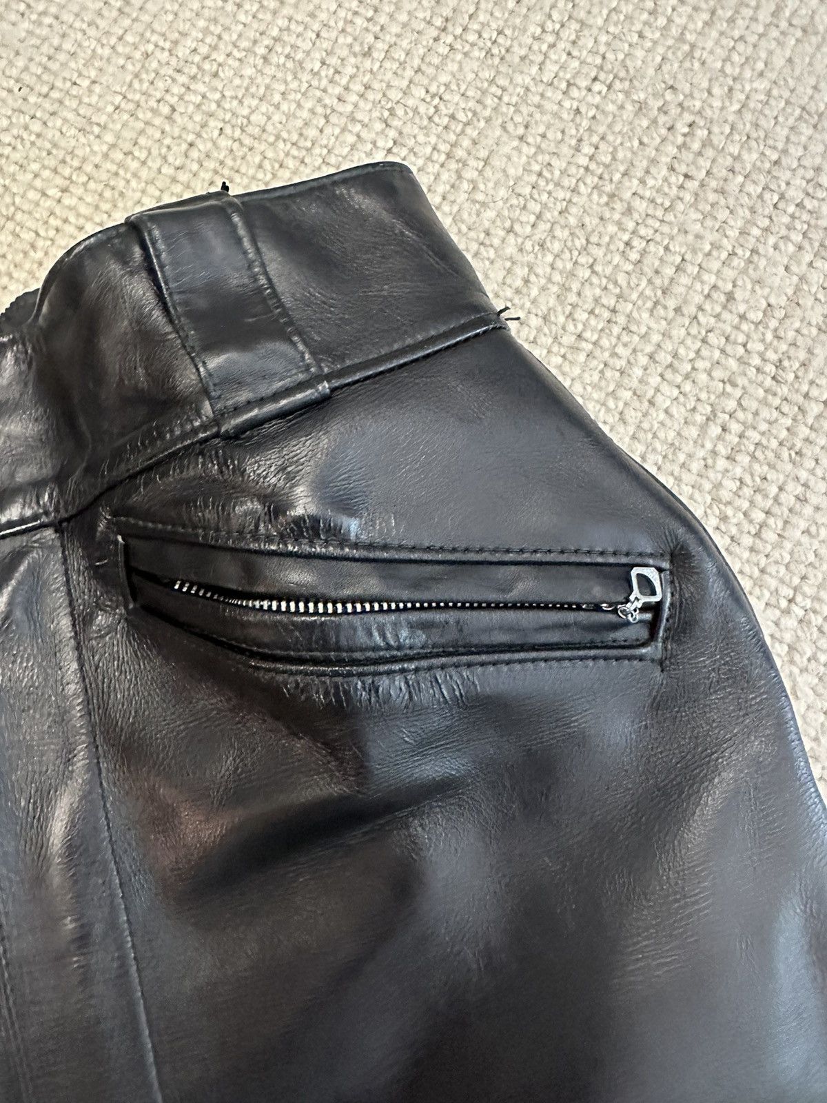 Harley Davidson × Leather × Vintage Vintage 1970s Harley-Davidson Women’s Leather Pants Size 28" / US 6 / IT 42 - 3 Thumbnail