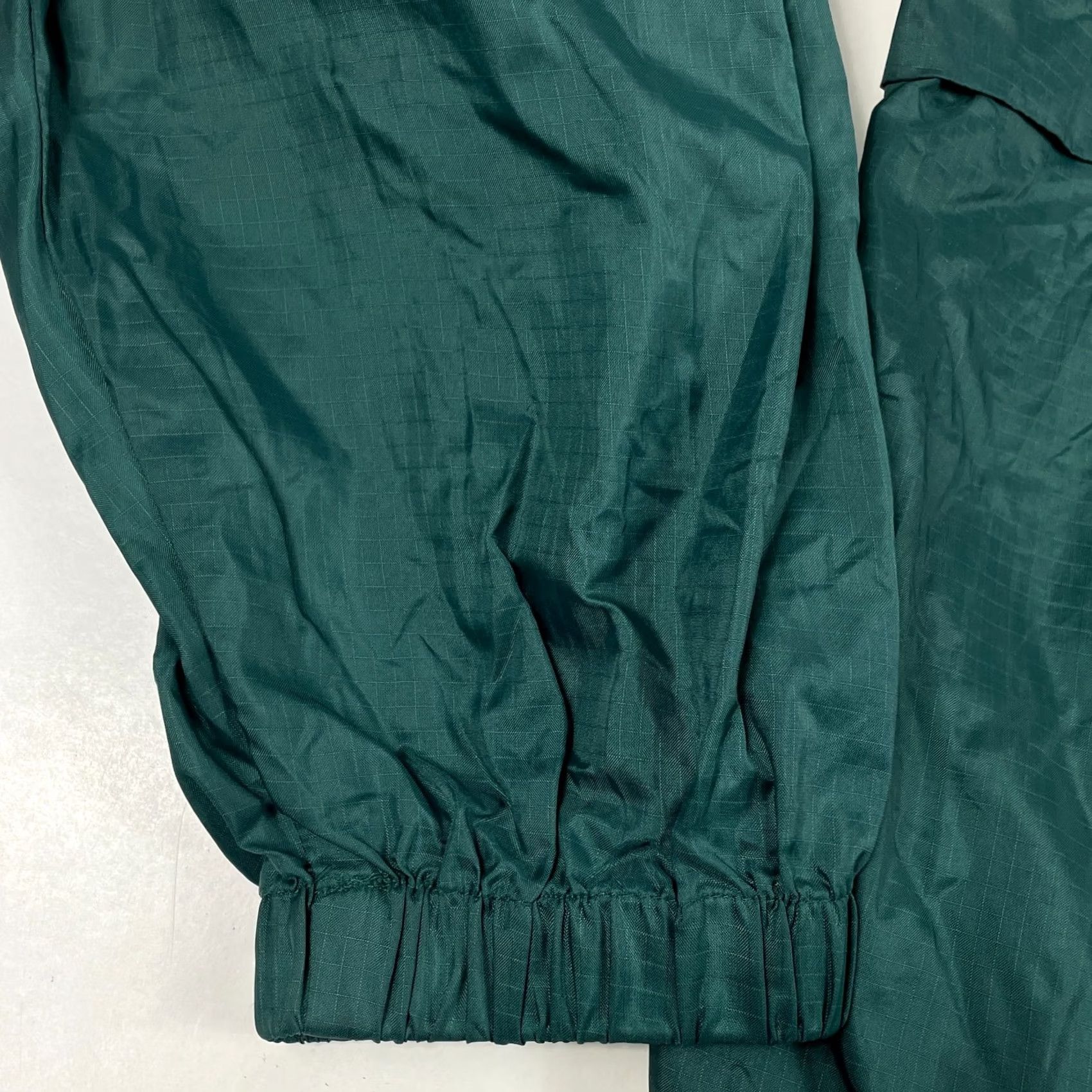 Eddie Bauer VINTAGE Eddie Bauer Ebtek Jacket Mens L Green Hooded Windbreaker Regular Fit Outdoor Size US L / EU 52-54 / 3 - 6 Thumbnail