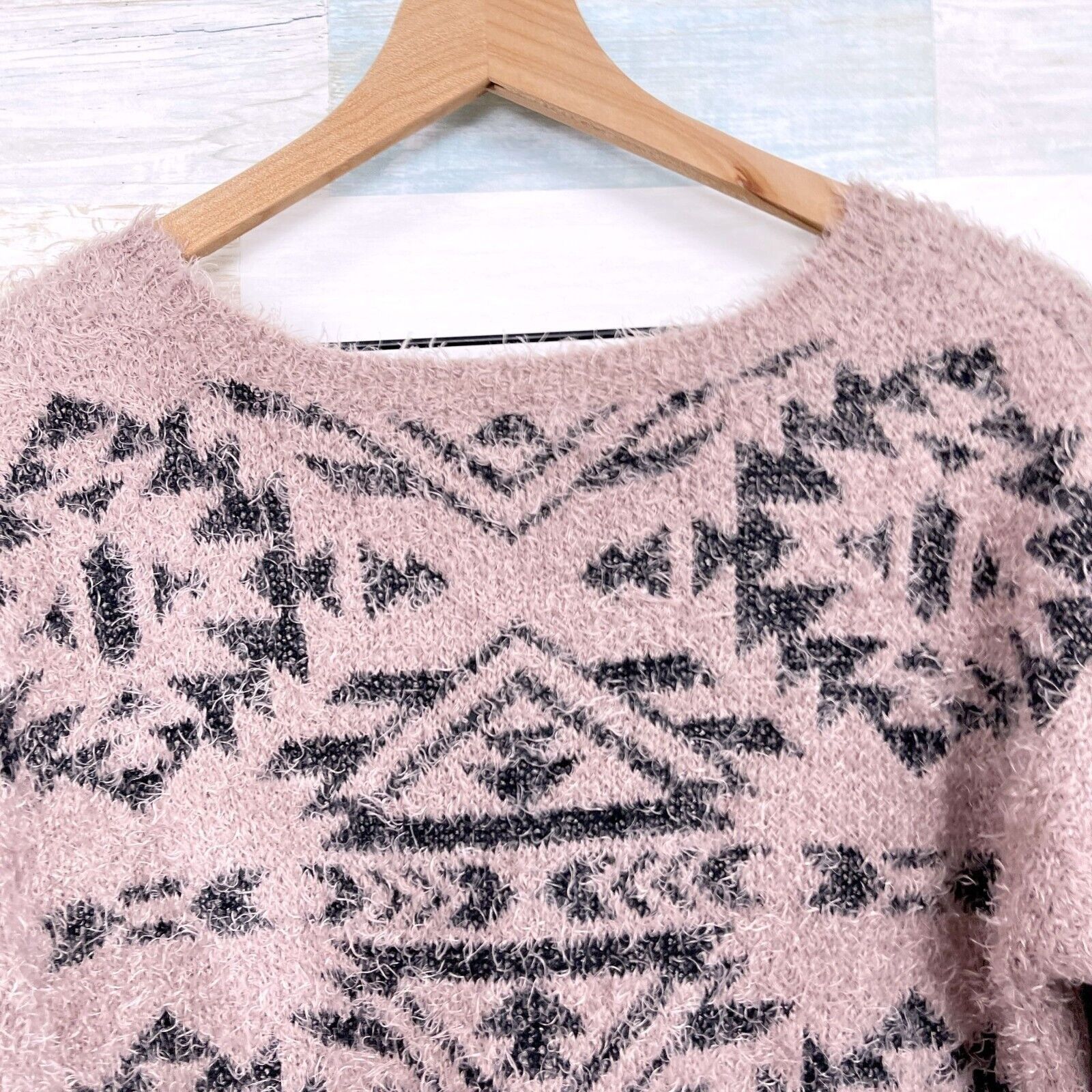 BB Dakota BB Dakota Fuzzy Knit Aztec Tunic Sweater Pink Black Womens M Size M / US 6-8 / IT 42-44 - 5 Thumbnail