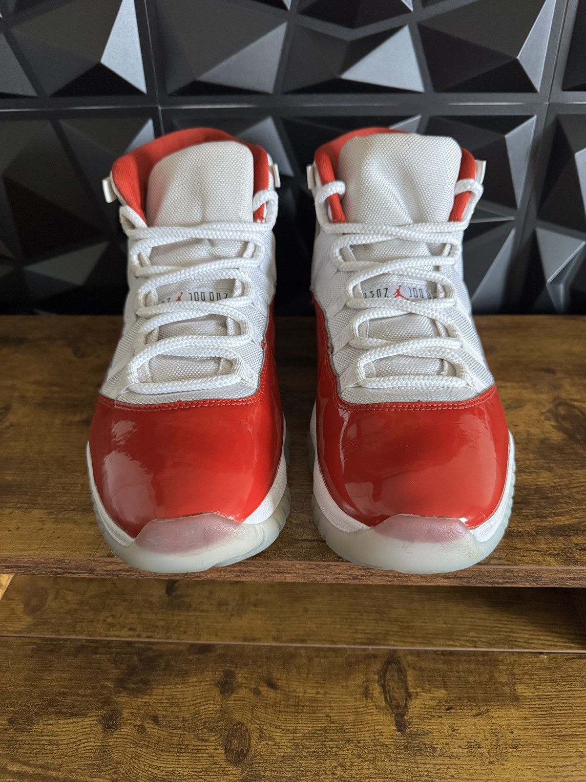 Jordan Brand Jordan 11 Cherry Size 11 Mens Size US 11 / EU 44 - 4 Thumbnail