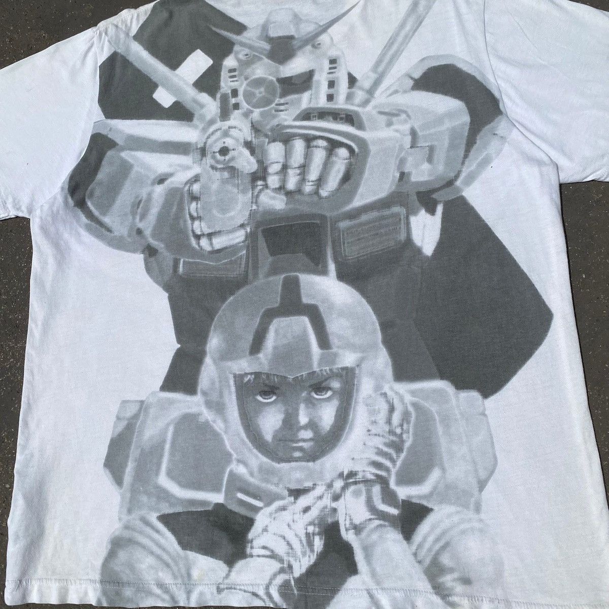 Uniqlo RARE ‼️ Gundam Size US XL / EU 56 / 4 - 2 Thumbnail
