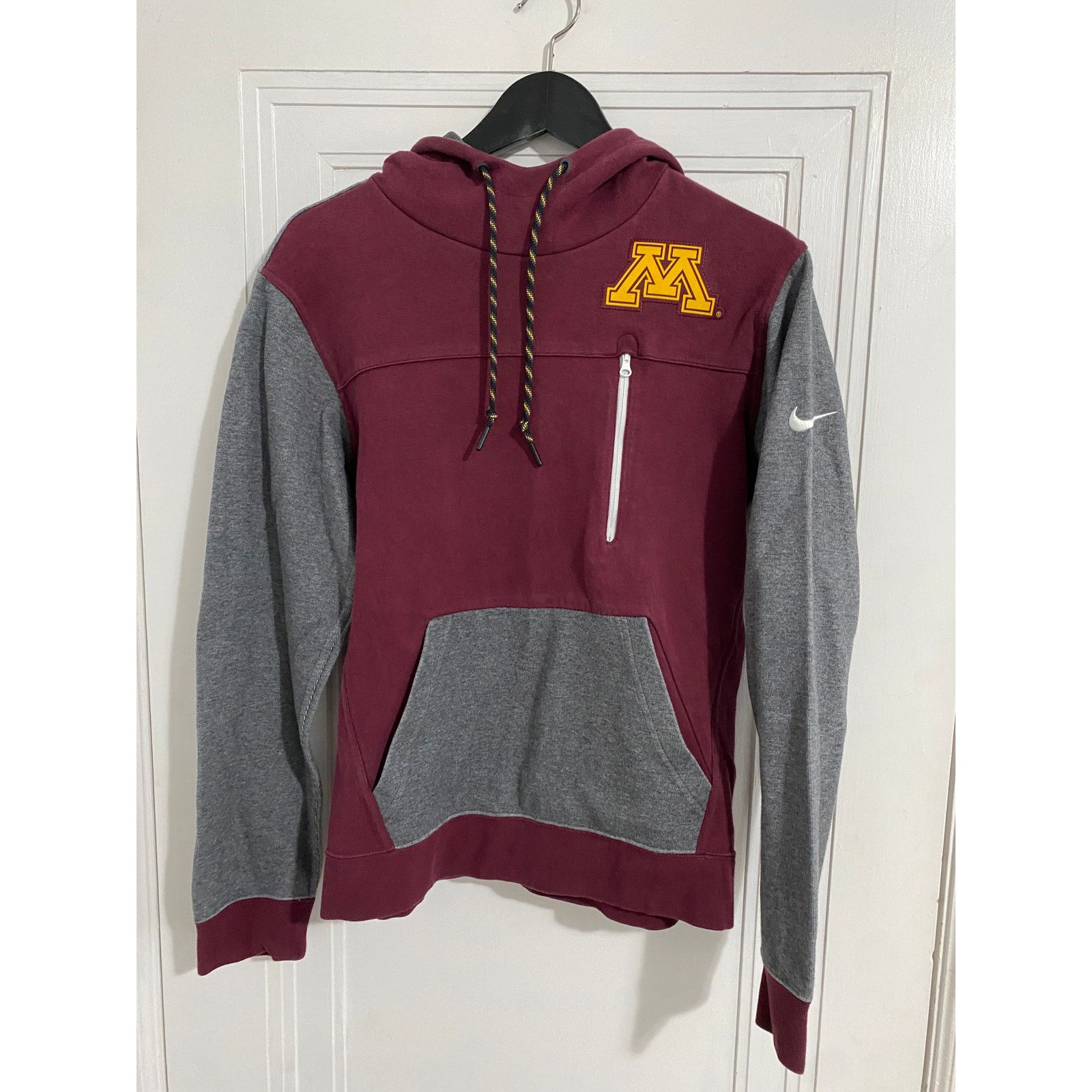 Nike Minnesota Gophers Nike Hoodie Women's Size Small Size S / US 4 / IT 40 - 1 Thumbnail