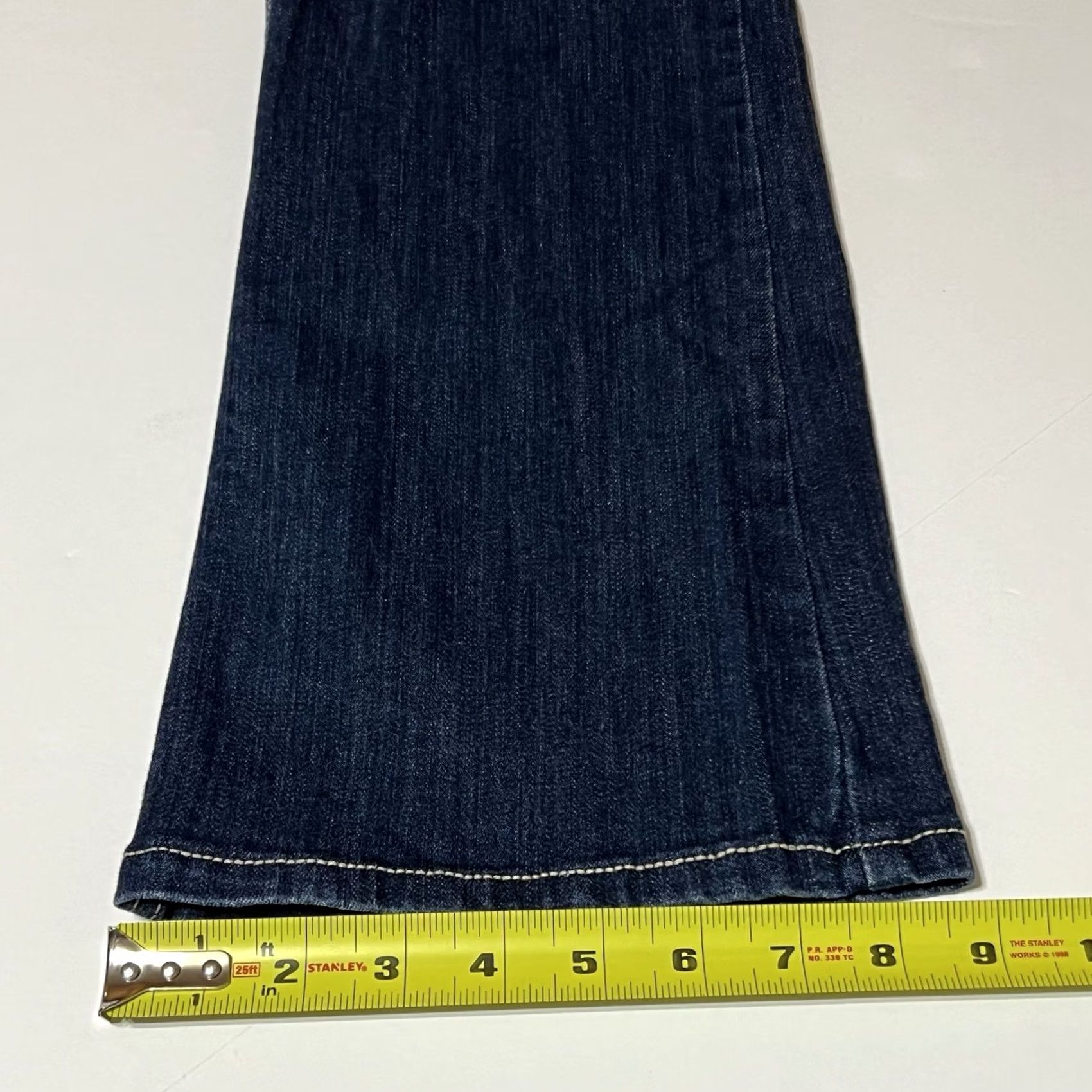 Levi's Levi's Womens 518 Bootcut Jeans Jeans 11M 33x26 Blue Distinctive Logo Pockets Denim Light Stretch Regular Rise Low Rise N/A Size 32" / US 10 / IT 46 - 7 Thumbnail