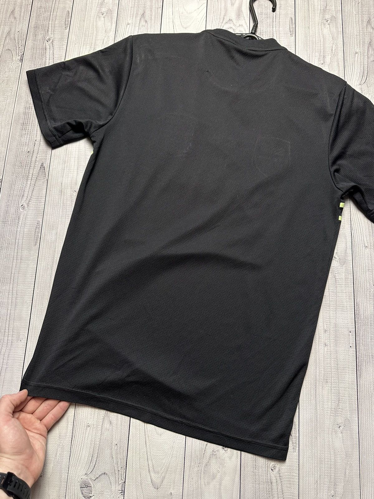 Vintage Vintage adidas Spain soccer jersey size S Black Champions Size US S / EU 44-46 / 1 - 8 Thumbnail