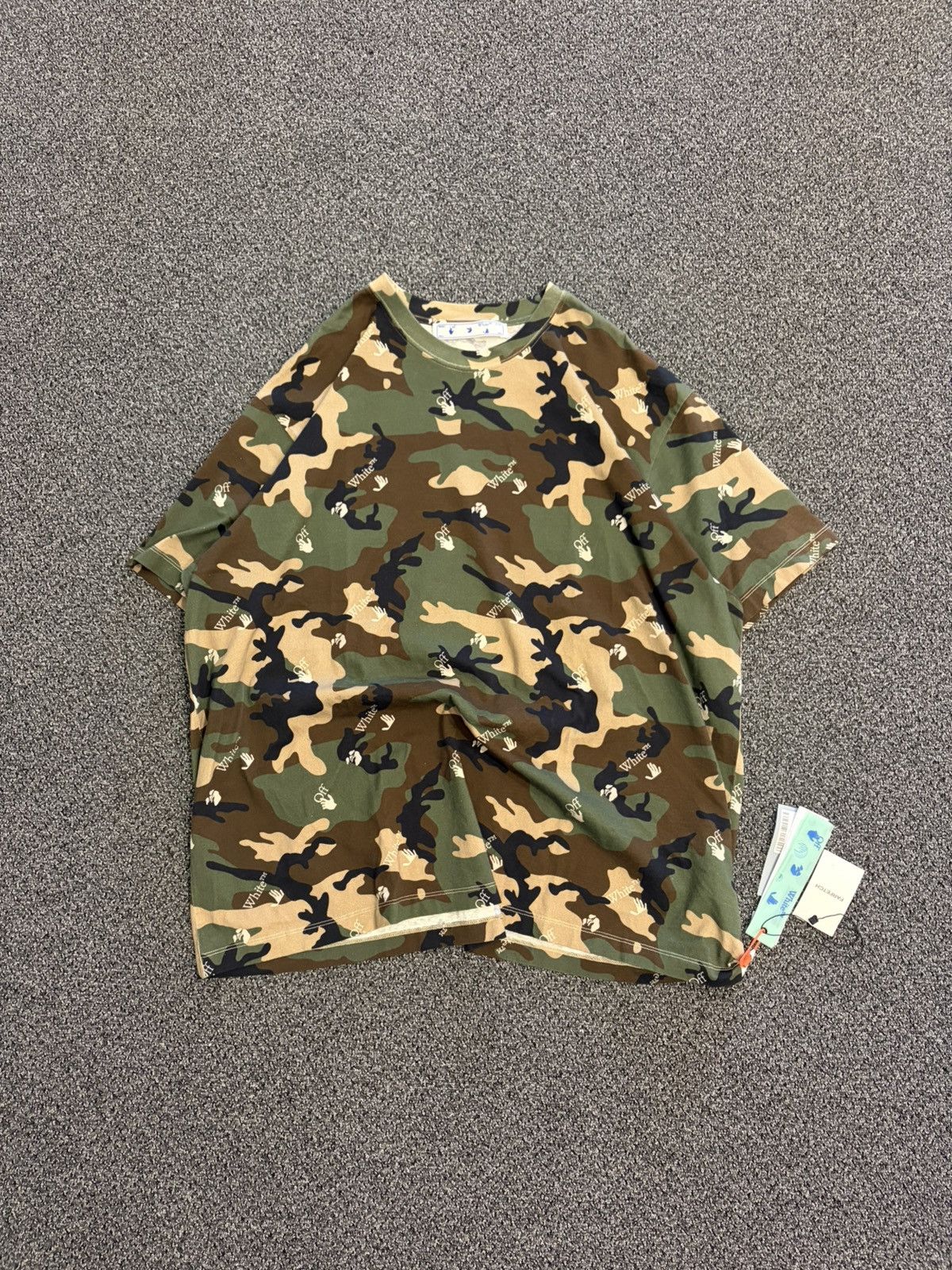Off-White Off-White AOP Camo Tee Size US XL / EU 56 / 4 - 2 Thumbnail