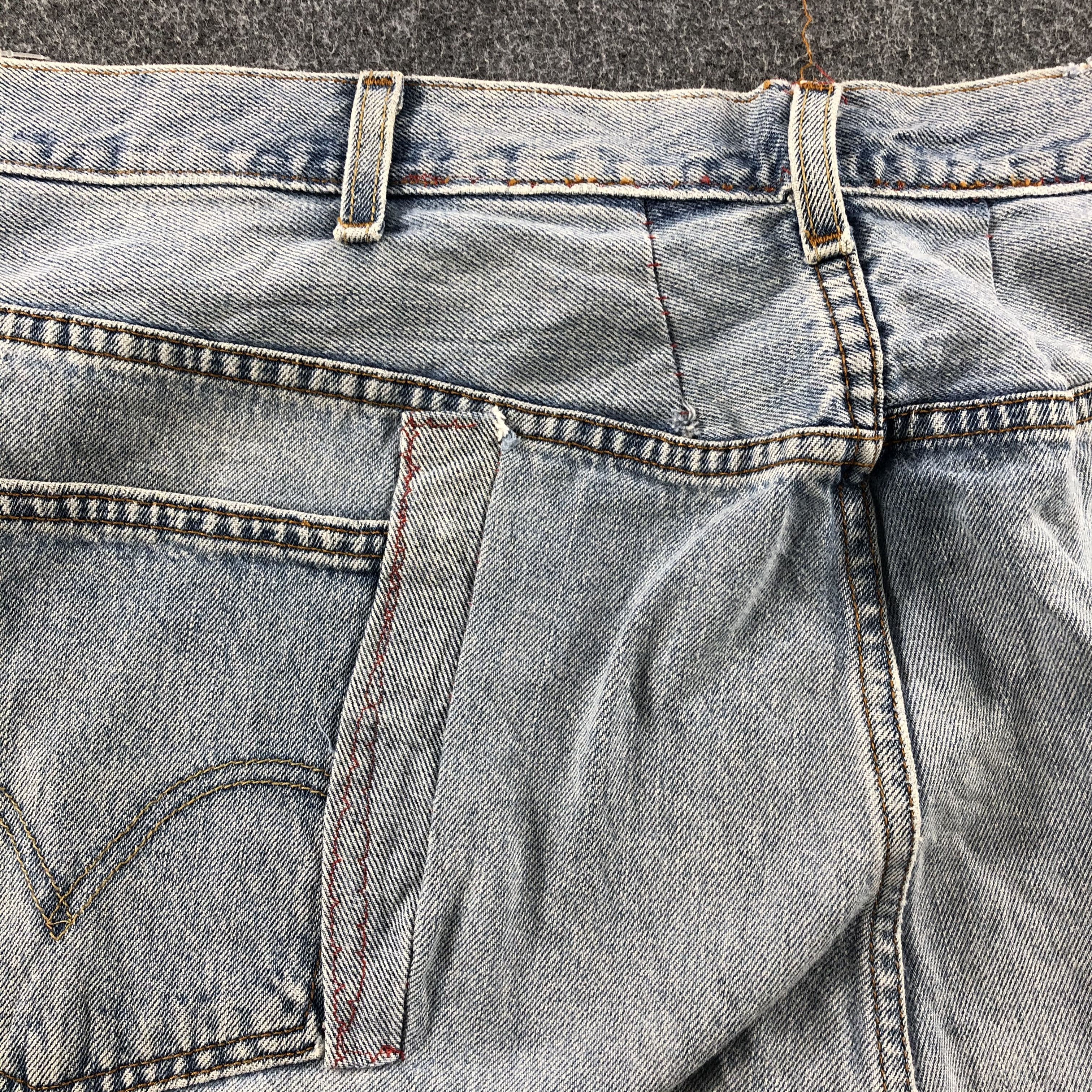 Levi's W51 Light Wash Vintage Levis 550 Jeans-J1176 Size US 44 / EU 60 - 8 Thumbnail