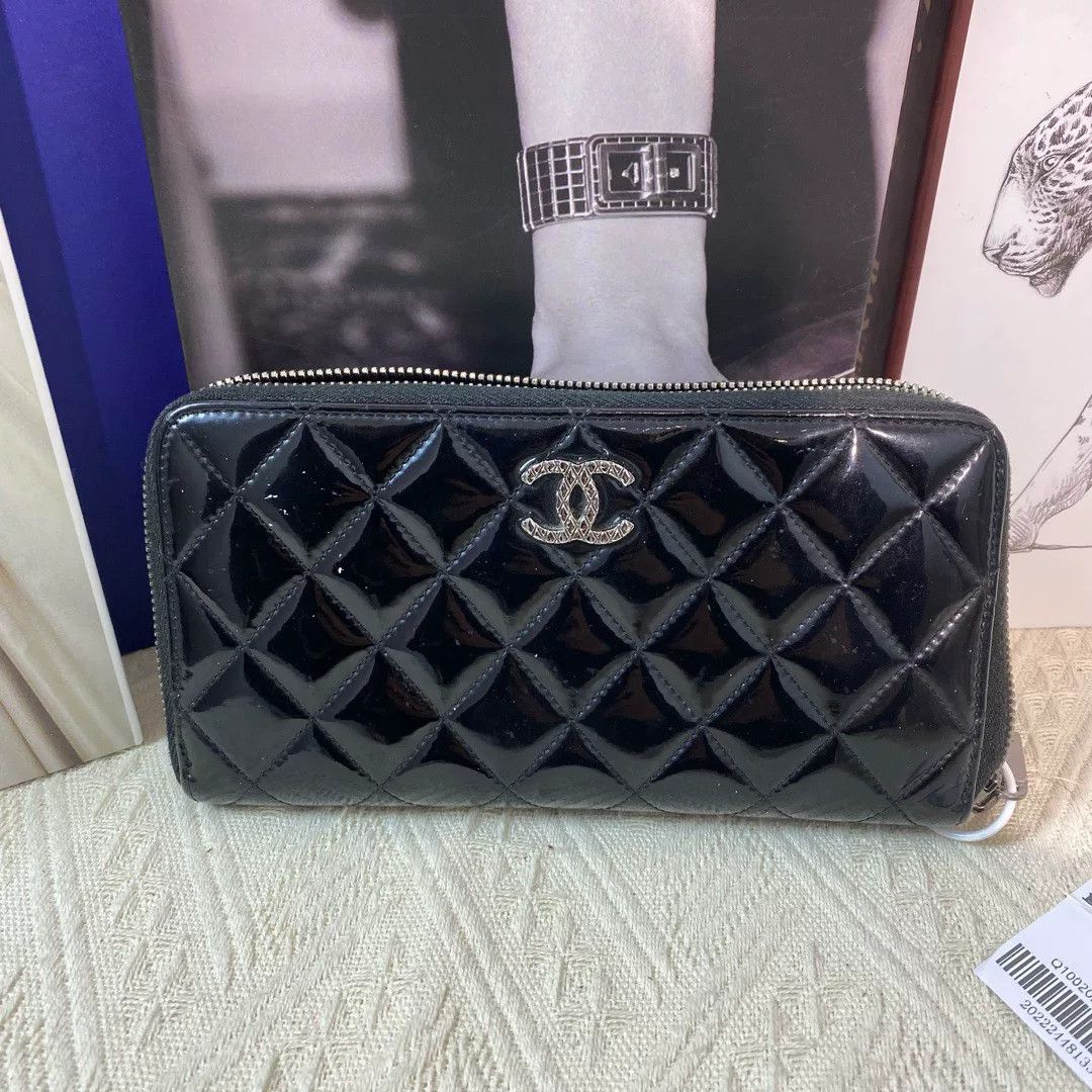 Chanel Pre-loved Bag Very good condition Size ONE SIZE - 1 Thumbnail