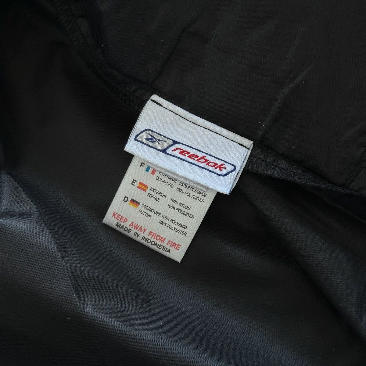 Reebok early 2000s Reebok Anorak Nylon Black Jacket Windbreaker Size US XL / EU 56 / 4 - 7 Thumbnail