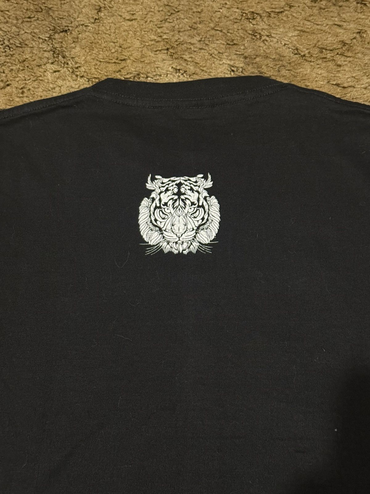 Vintage Y2K Rainbow Tiger T-Shirt Tee Black Medium Size US M / EU 48-50 / 2 - 6 Thumbnail