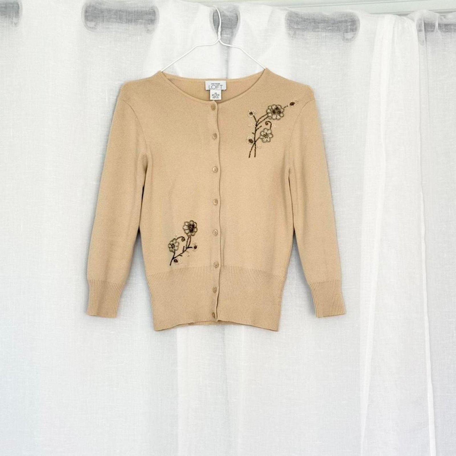 Loft ✿ y2k beaded floral cardigan ✿ Size XS / US 0-2 / IT 36-38 - 1 Thumbnail