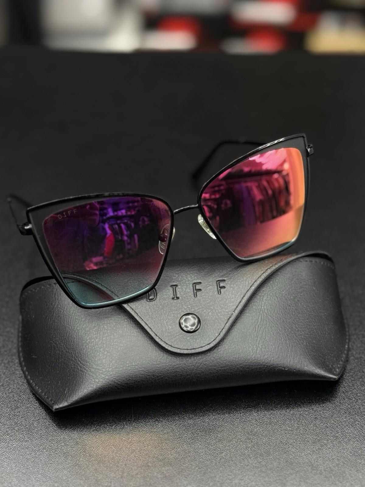 The Duffer of St.George DIFF Becky Black Aqua Lens Sunglasses Authentic Pre Owned Size ONE SIZE - 1 Thumbnail