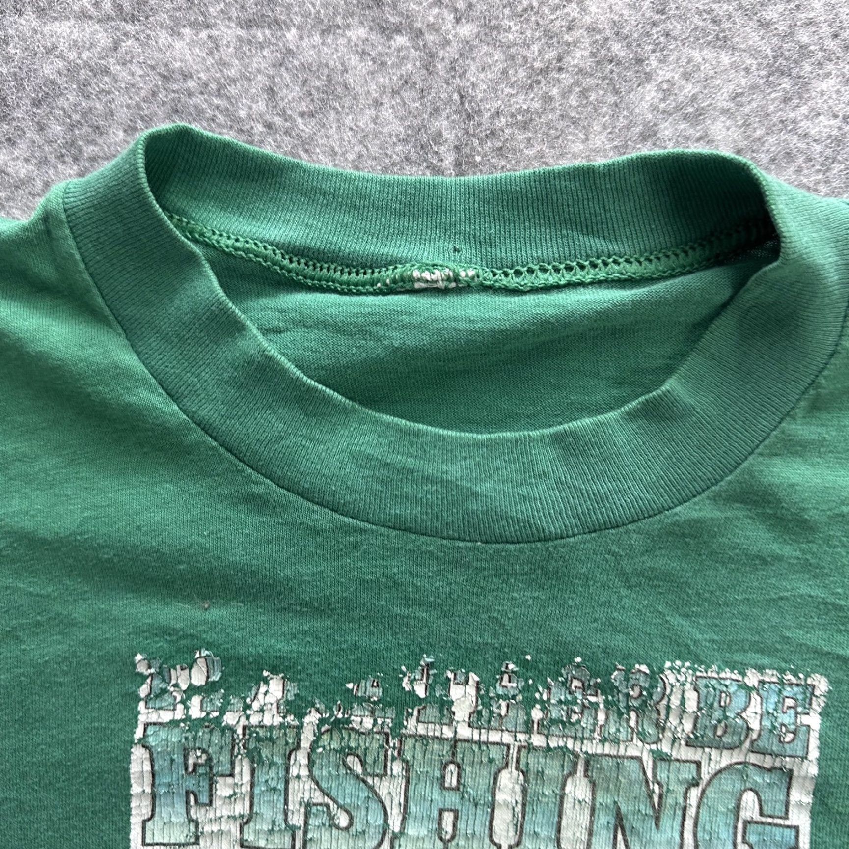Vintage VINTAGE Fishing Shirt Mens Large Green Montana Graphic Tee Outdoors 90s Faded Rare SS Size US L / EU 52-54 / 3 - 4 Thumbnail
