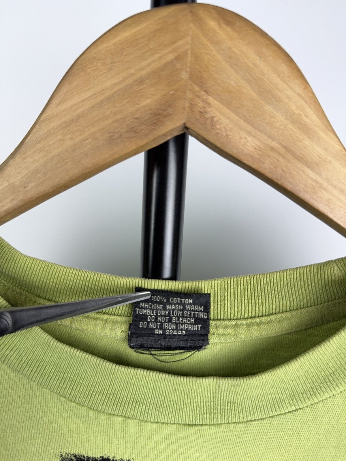 Quiksilver × Vintage Vintage 90s Quiksilver Tee Green Graffiti Surf Skater Y2K Size US M / EU 48-50 / 2 - 8 Thumbnail