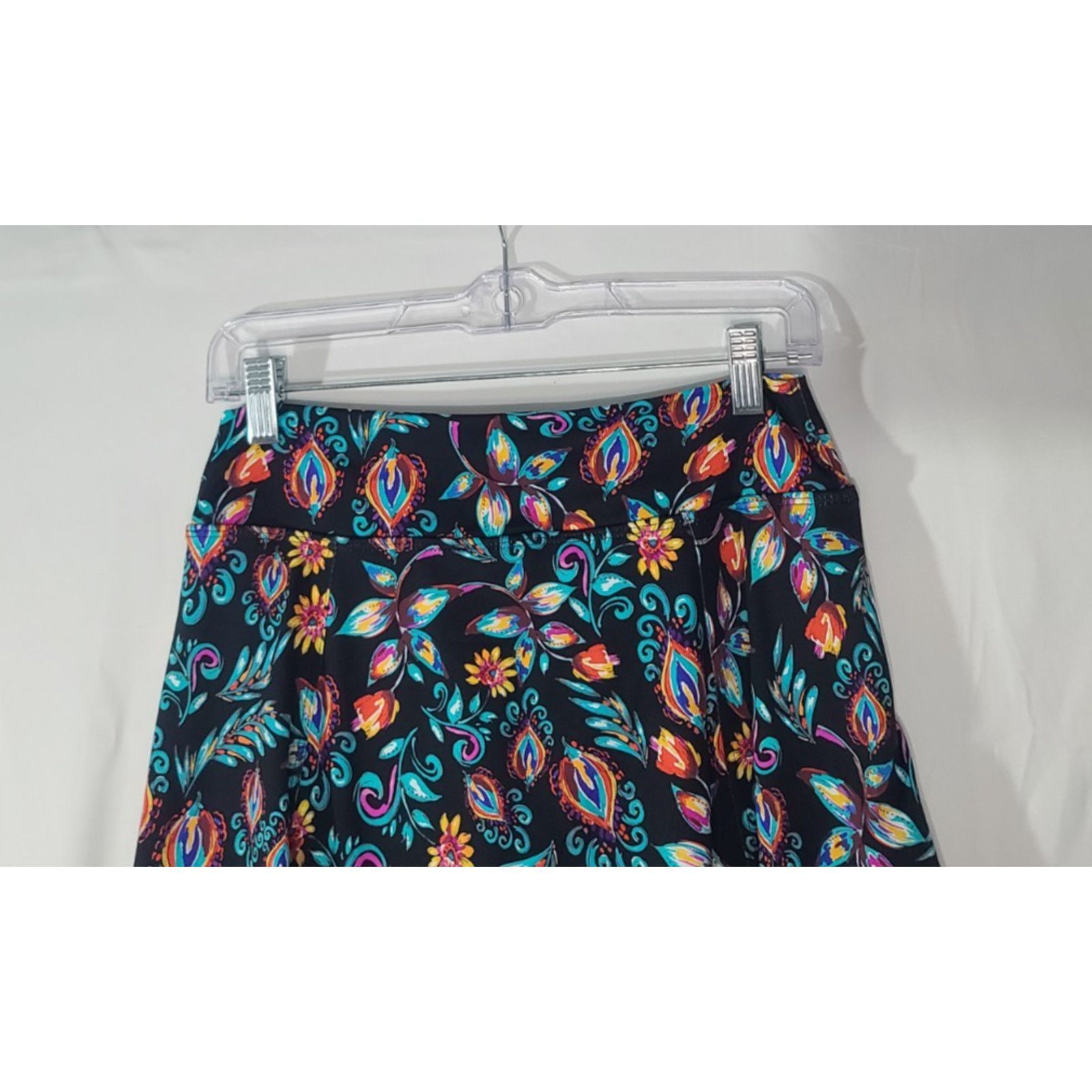 Other Dona Jo Women's Tam Floral Tennis Skort Medium Colorful Size 27" / US 4 / IT 40 - 6 Thumbnail