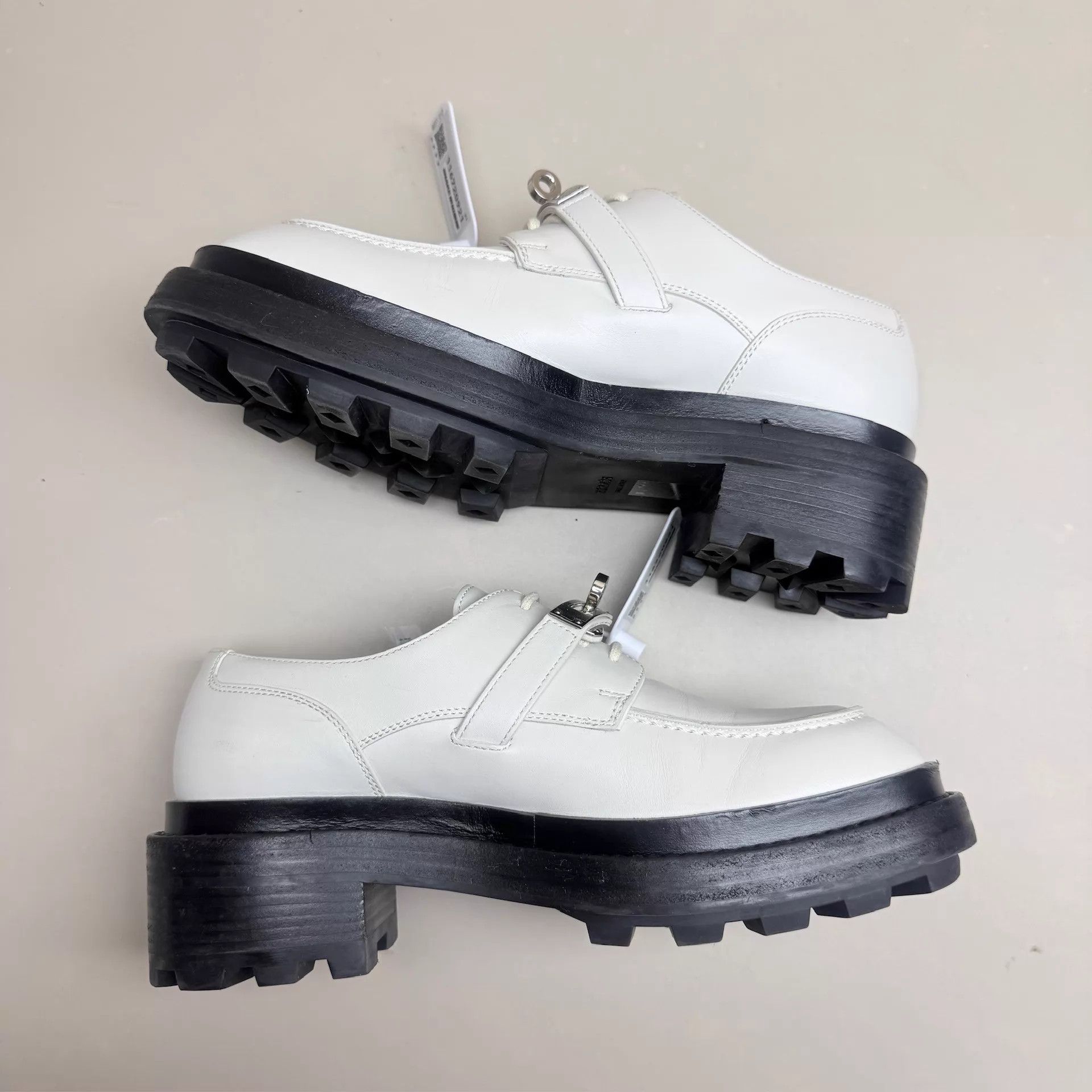 Hermes Hermes Kelly Silver Buckle Platform Loafer 36 (99 New) Size US 5.5 / IT 35.5 - 4 Thumbnail