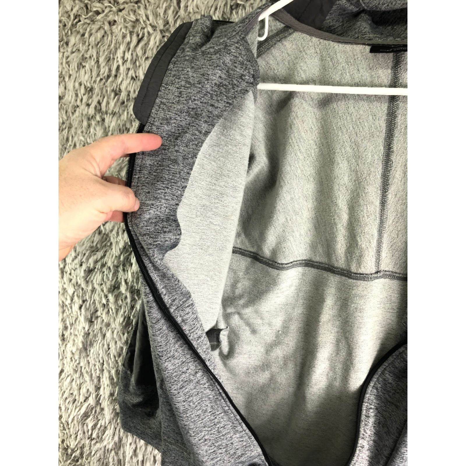 Marcs Marc Anthony Men's L Gray Full Zip Hooded Sweatshirt Size L Shirt Mens Gray Full Zip Hooded Sweatshirt Size US L / EU 52-54 / 3 - 7 Thumbnail