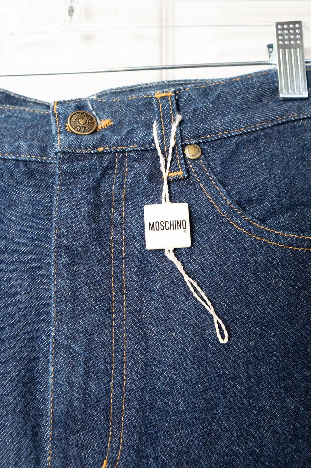 Moschino 00's Moschino Jean Dark Wash Peace Embellished Slim Fit Jean Size 32" / US 10 / IT 46 - 3 Thumbnail