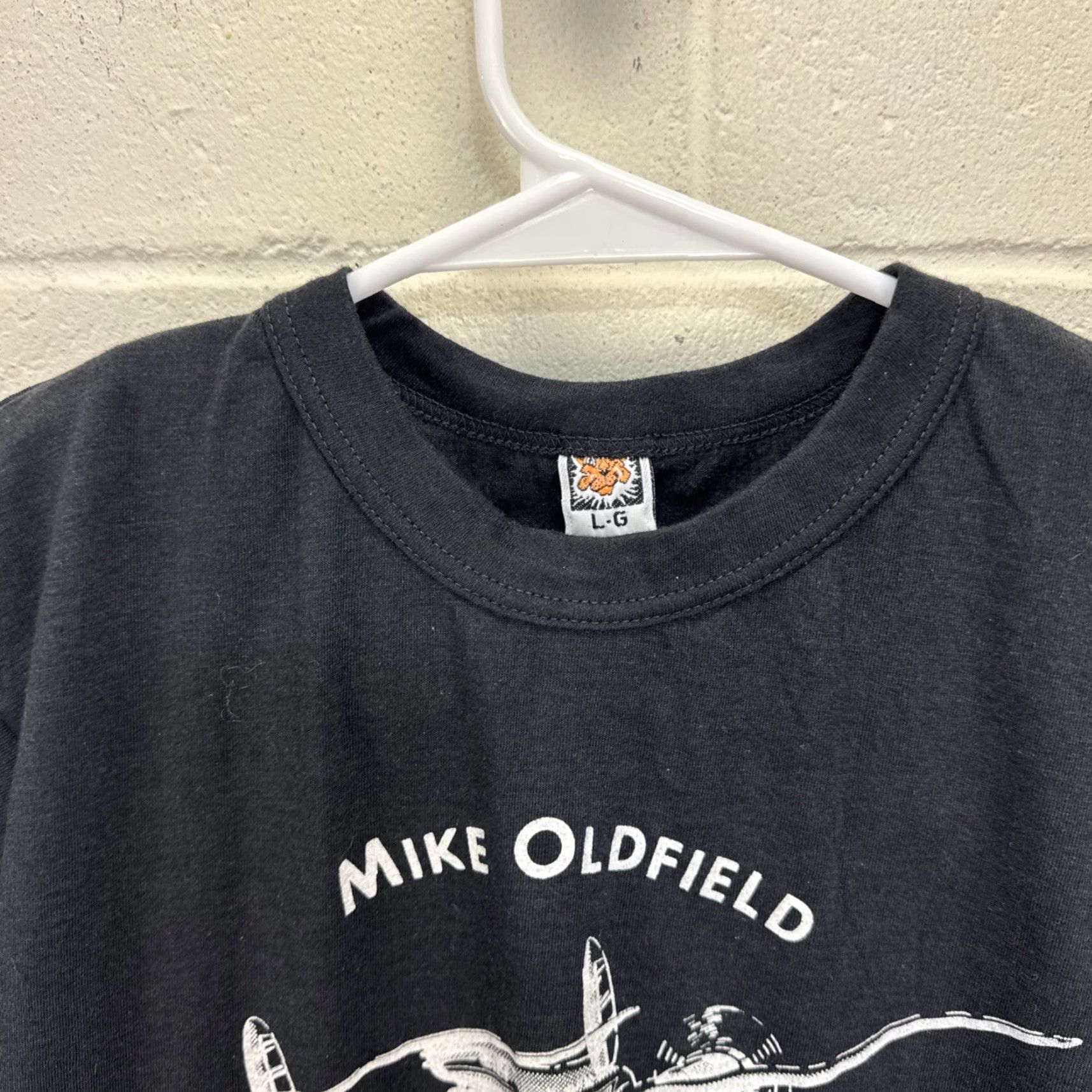 Vintage VINTAGE Mike Oldfield World Tour T-Shirt 1982 Black Cotton Small Unisex Tiger Brand Graphic Tee Rockabilly 1980s Canada Mens Womens Boys Girls Size US S / EU 44-46 / 1 - 5 Thumbnail