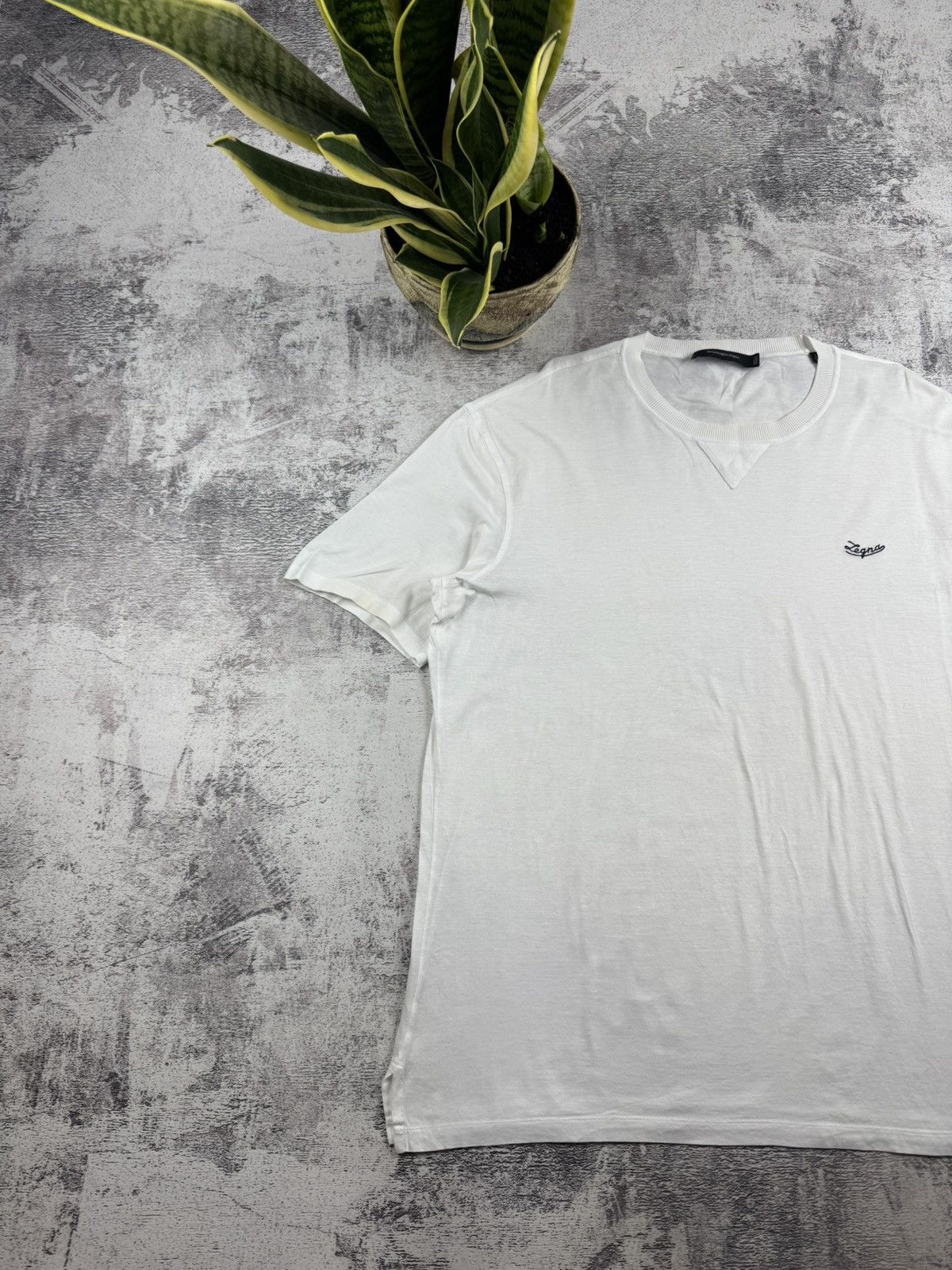 Ermenegildo Zegna Ermenegildo Zegna Size 52 Large Luxury White Mini Logo Men’s T Shirt Tee Jersey Size US L / EU 52-54 / 3 - 2 Thumbnail