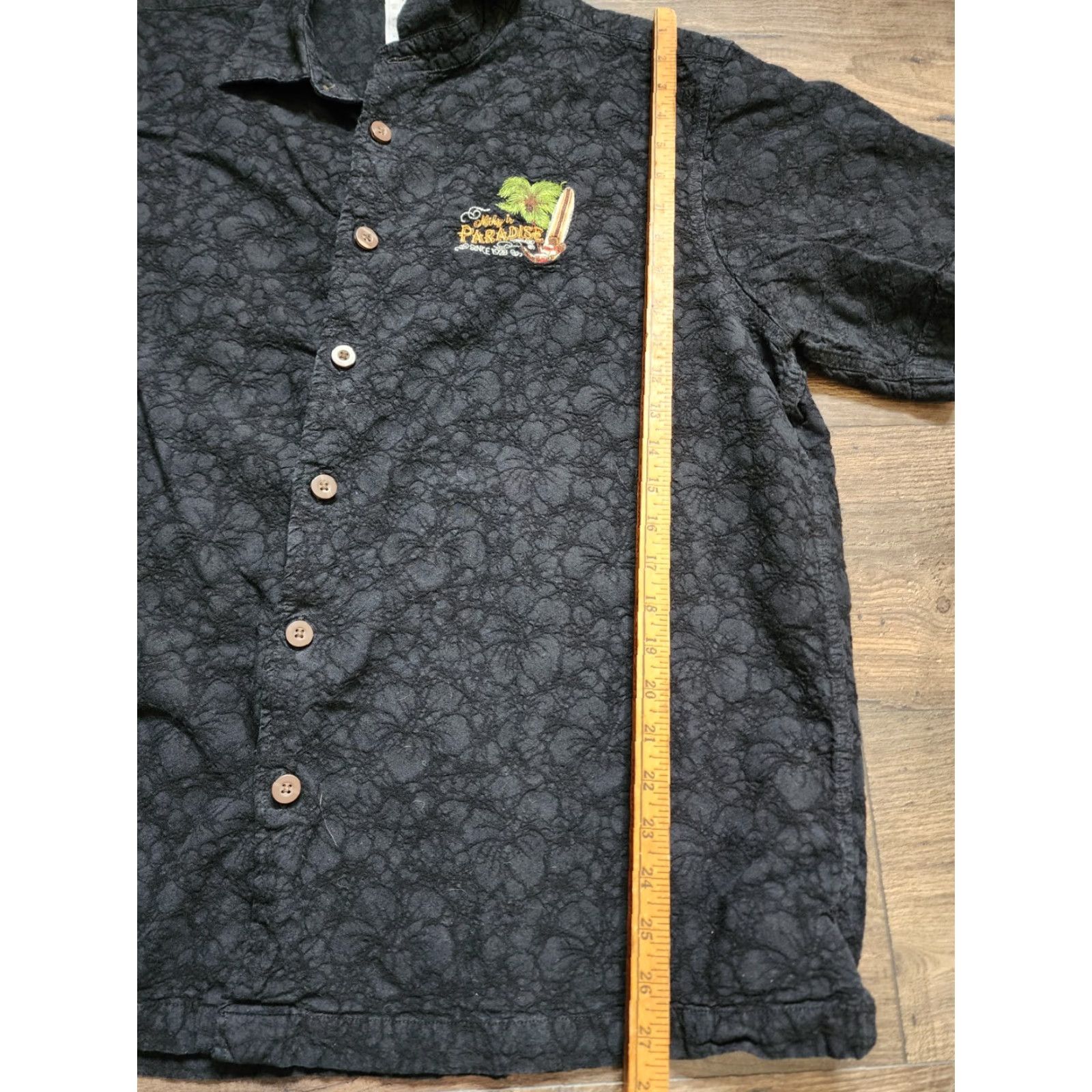 Disney VINTAGE Disney Mickey Mouse Hawaiian Shirt, Embroidered Floral, Mens XL, Black, Button-Up Size US XL / EU 56 / 4 - 4 Thumbnail