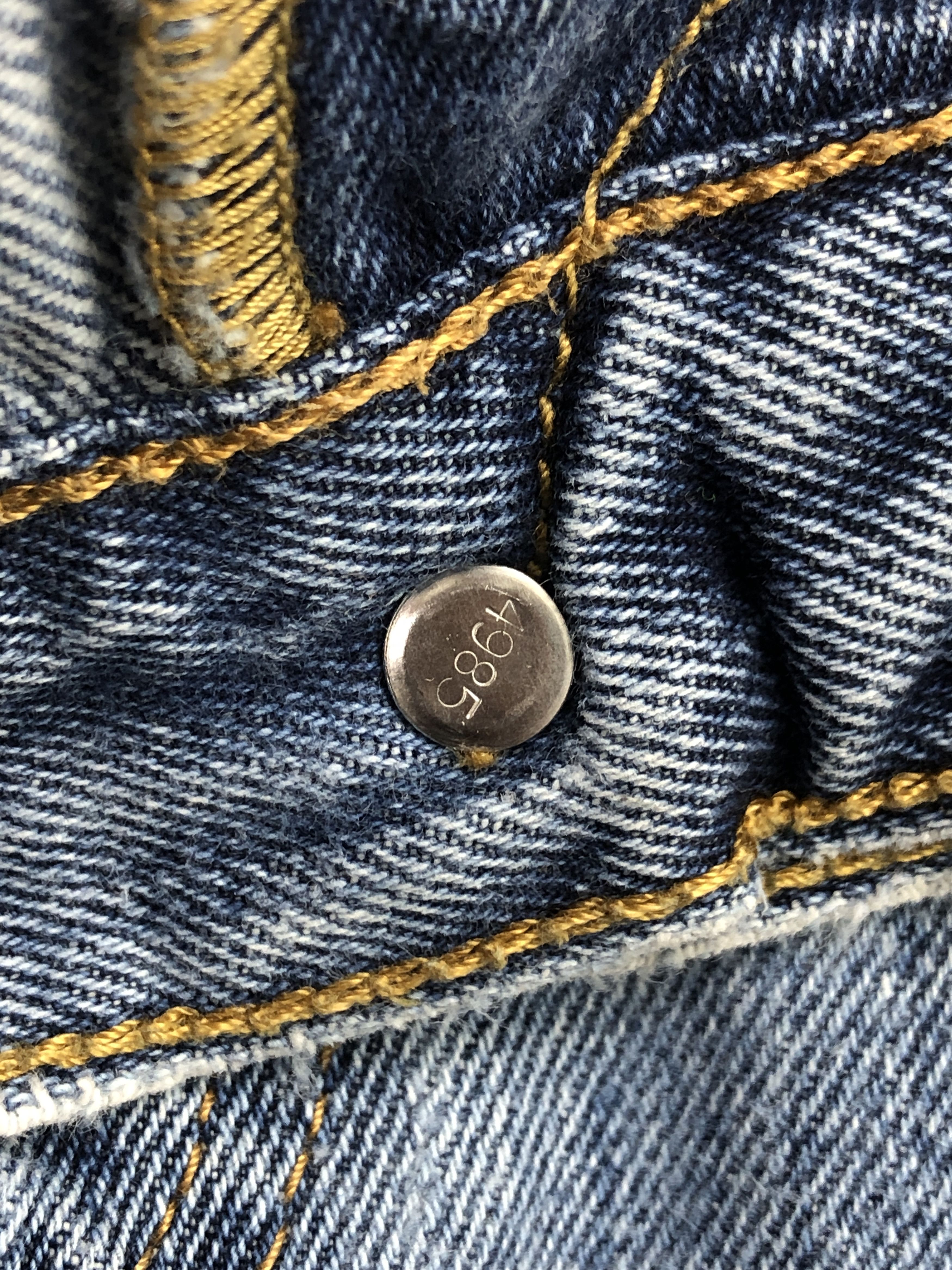 Levi's × Vintage Vintage Levi's 501 Light Blue Denim Jeans Size US 31 - 13 Thumbnail