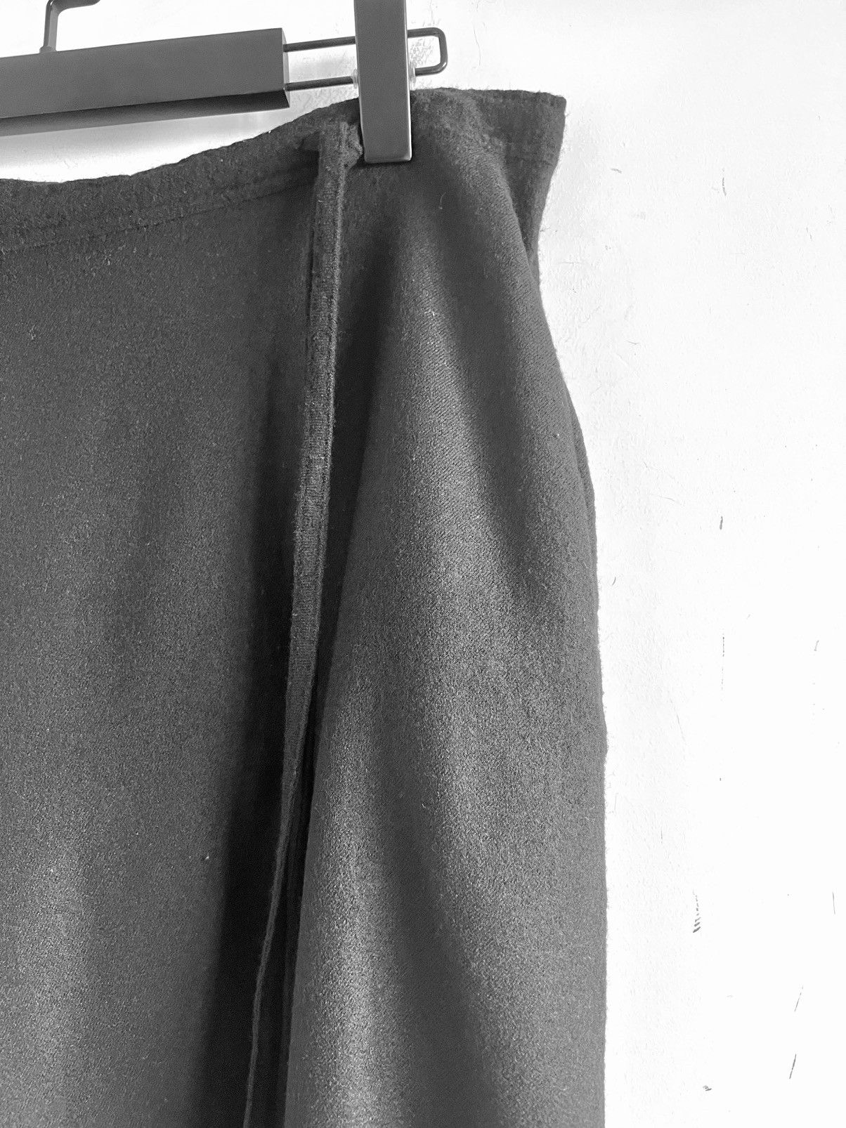 Yohji Yamamoto Yohji Yamamoto - Asymmetrical Black White Wide Skirt Pants Size 24" / US 00 / IT 34 - 4 Thumbnail