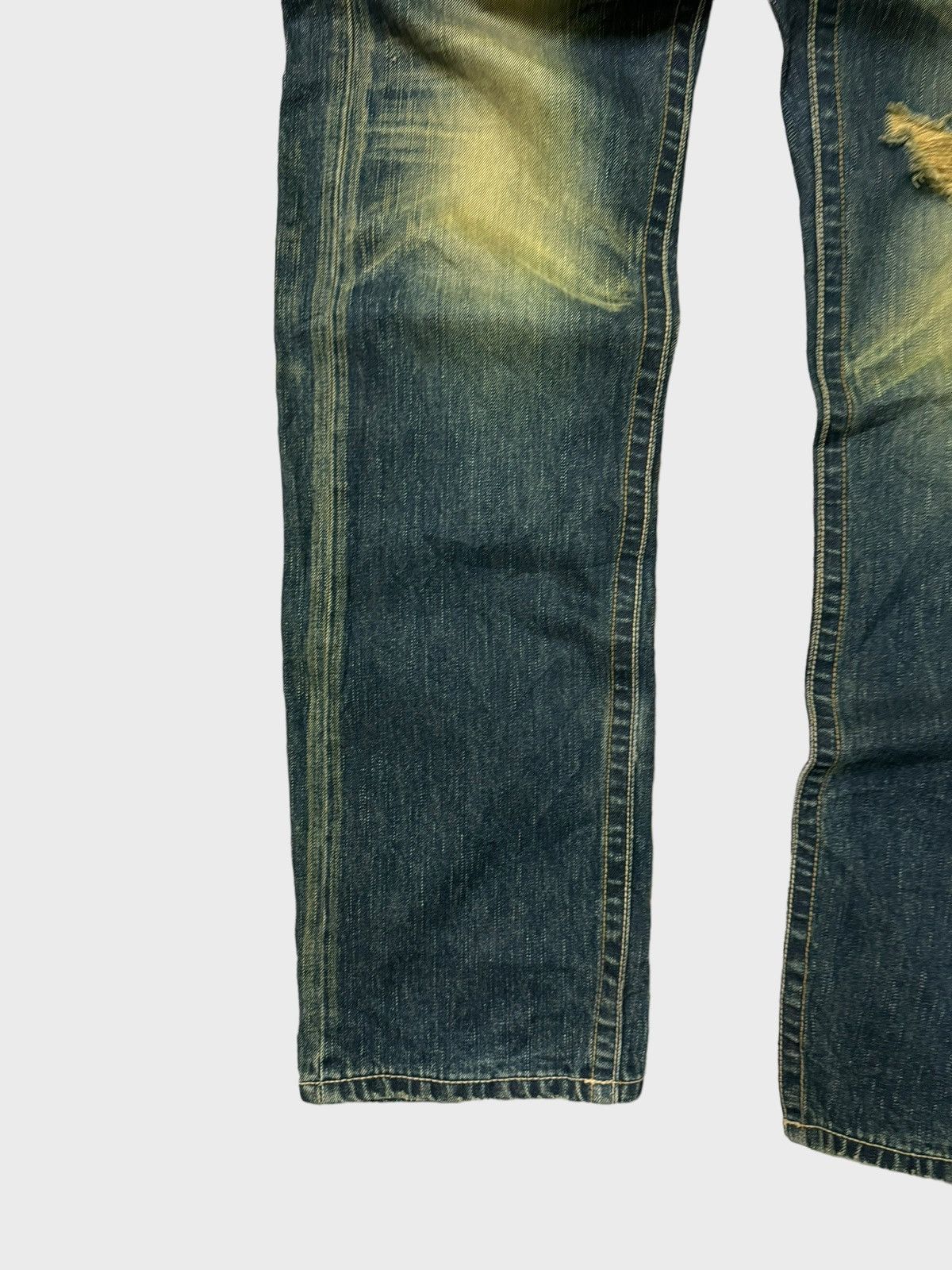 Tornado Mart Made in Japan Osaka Big Train Distressed Denim Jeans Size US 29 - 8 Thumbnail
