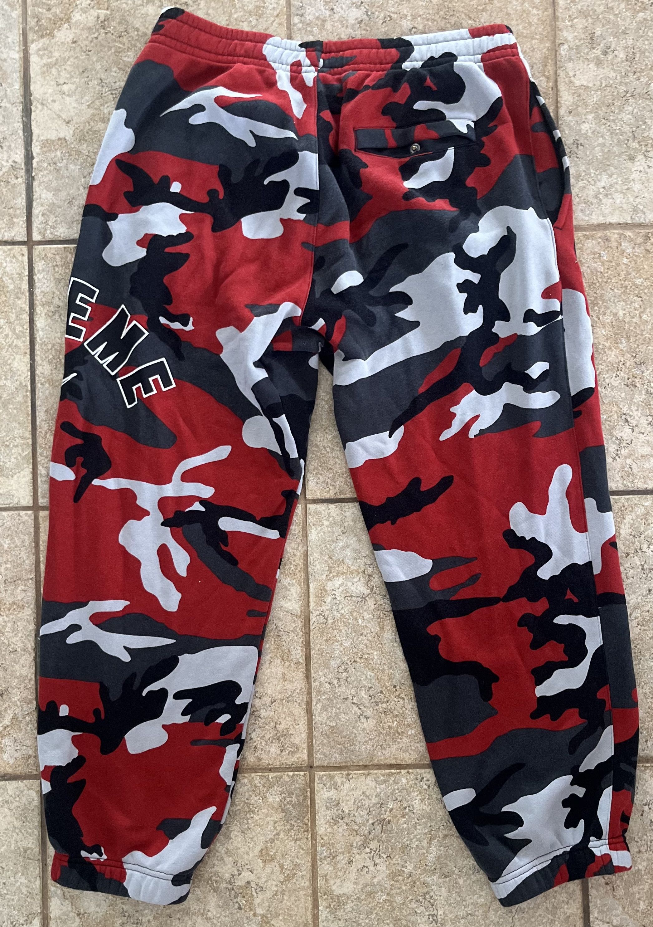 Nike × Supreme Supreme Nike Arc Sweatpant Red Camo | Grailed