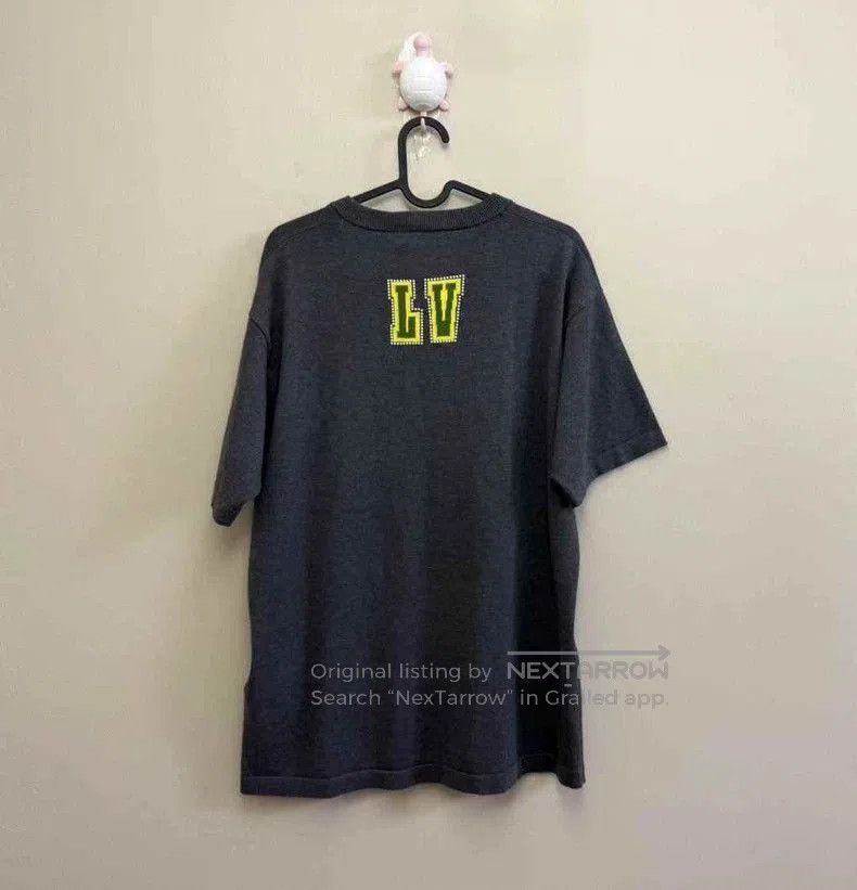 Louis Vuitton Louis Vuitton Gray Paw Logo Knit Tee. Size US M / EU 48-50 / 2 - 4 Thumbnail